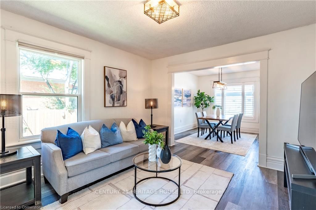 562 Laurel Street Property Photo 18