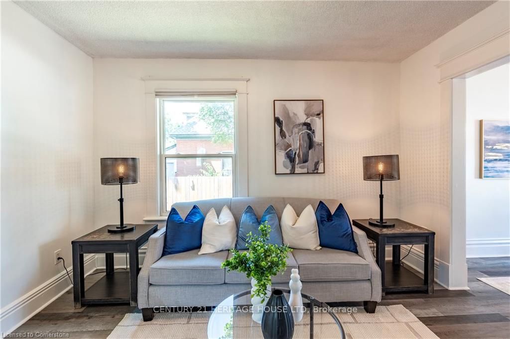 562 Laurel Street Property Photo 20