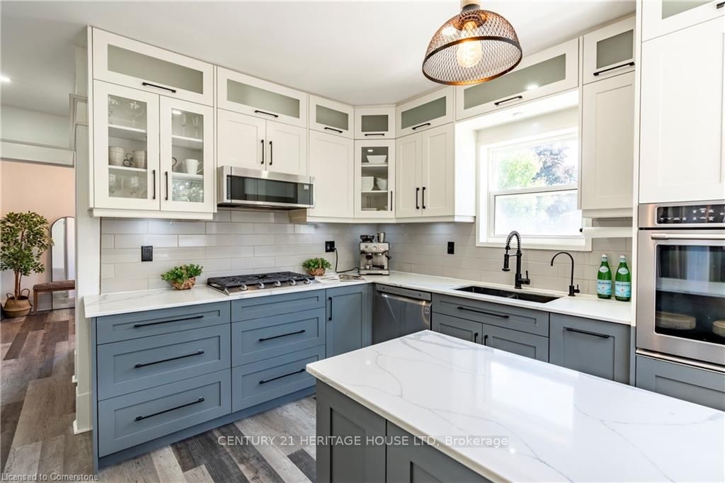 562 Laurel Street Property Photo 23