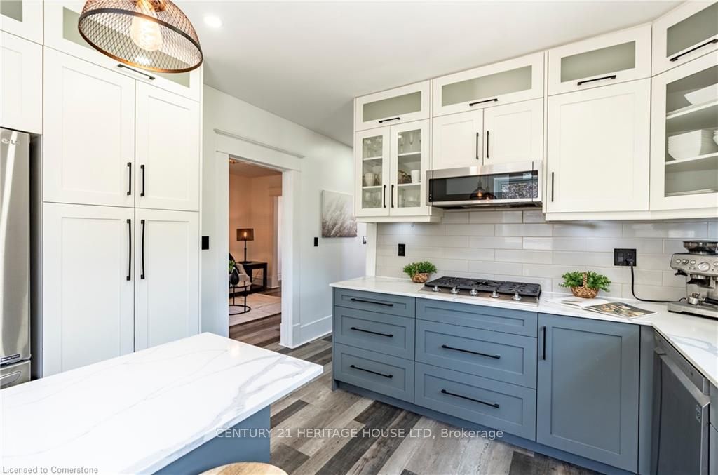 562 Laurel Street Property Photo 24