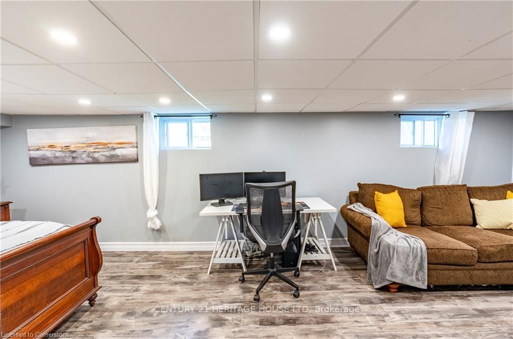 562 Laurel Street Property Photo 46