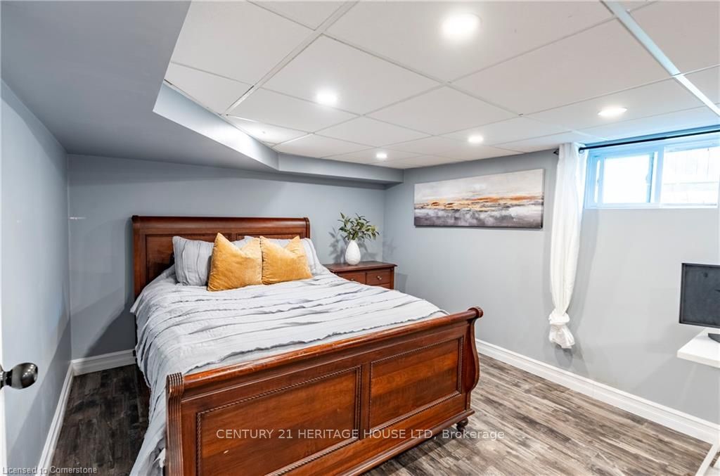 562 Laurel Street Property Photo 47