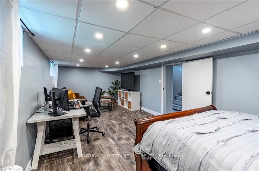 562 Laurel Street Property Photo 48