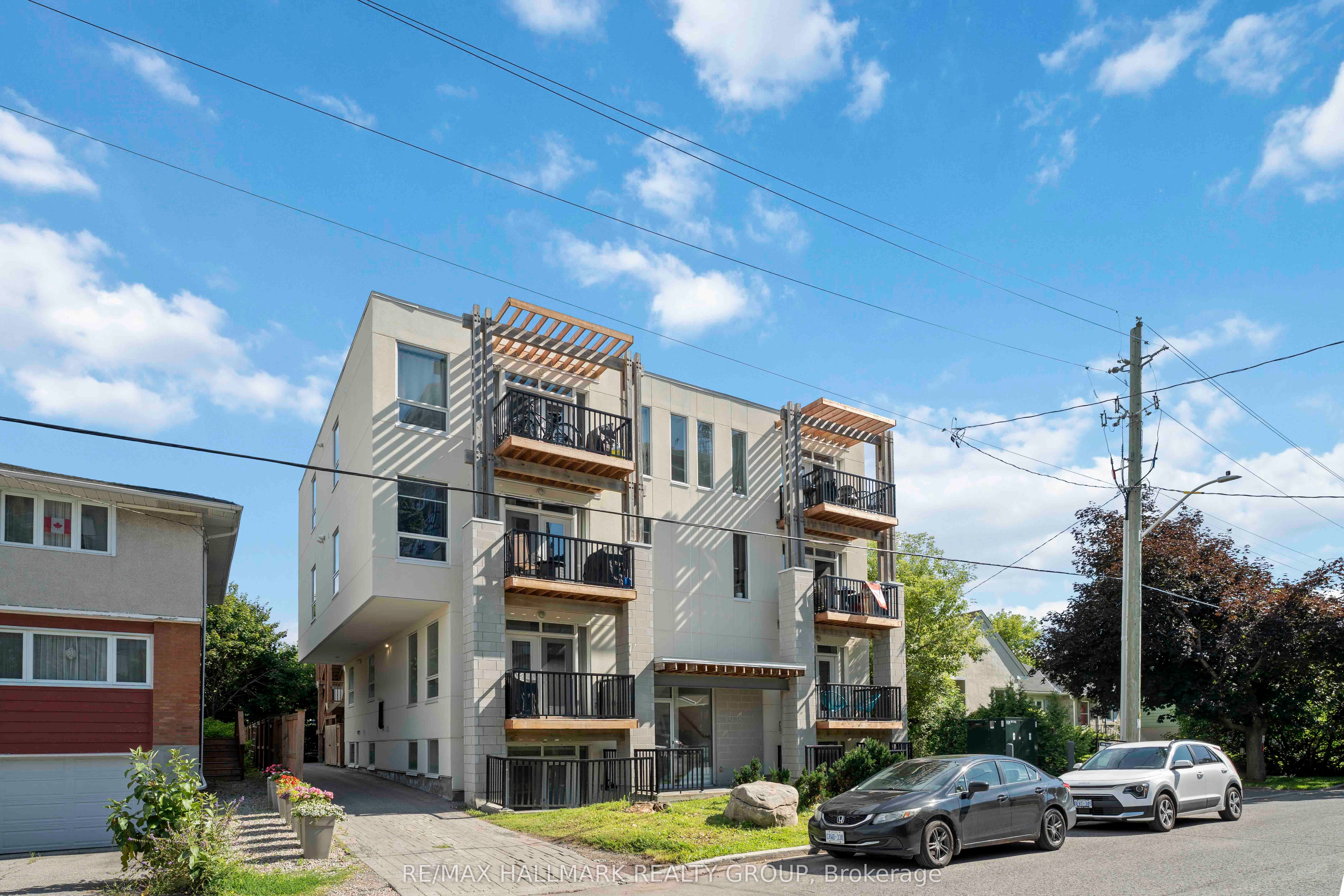 1308 Thames Street 301 Property Photo 1