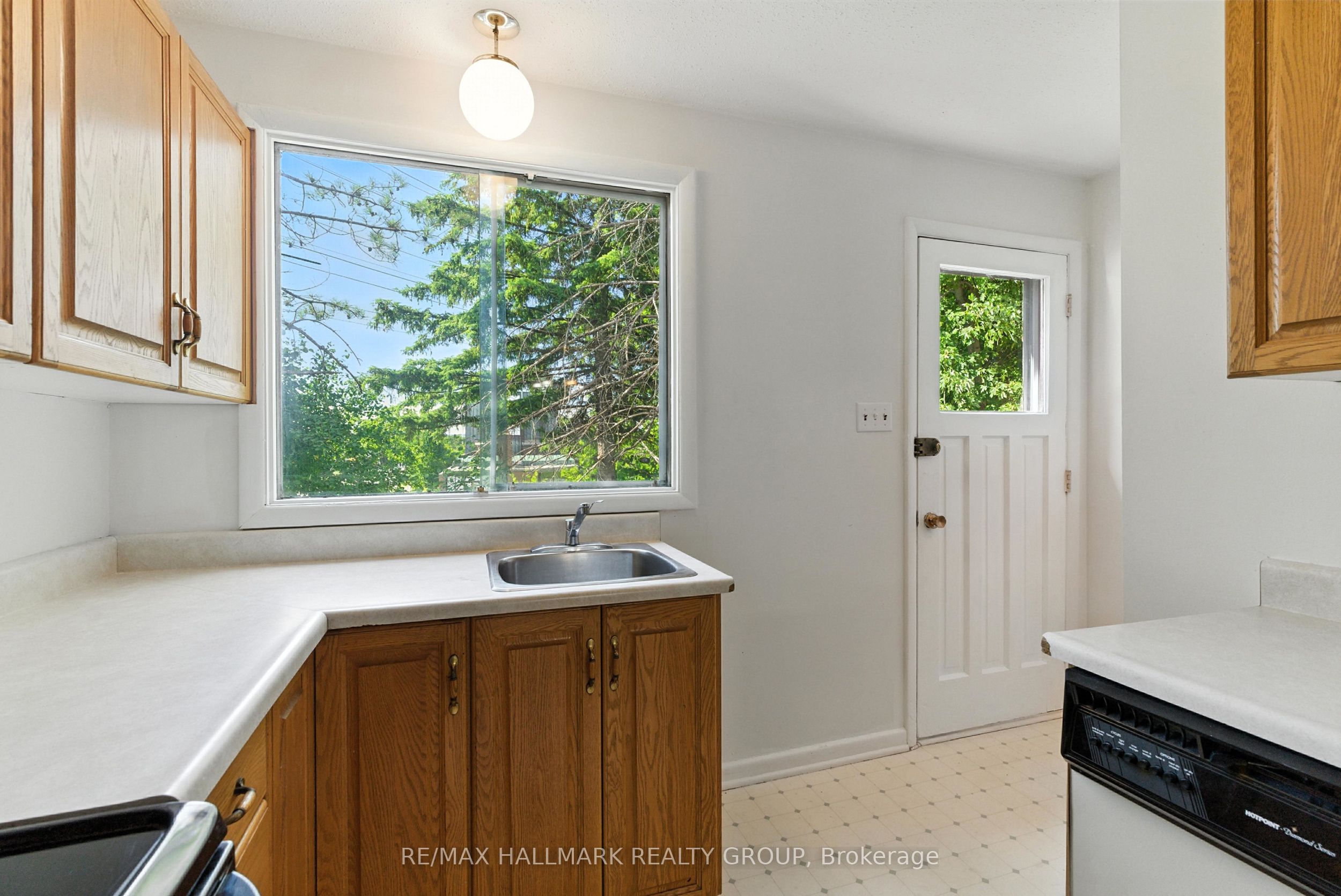1127 Maitland Avenue Property Photo 15