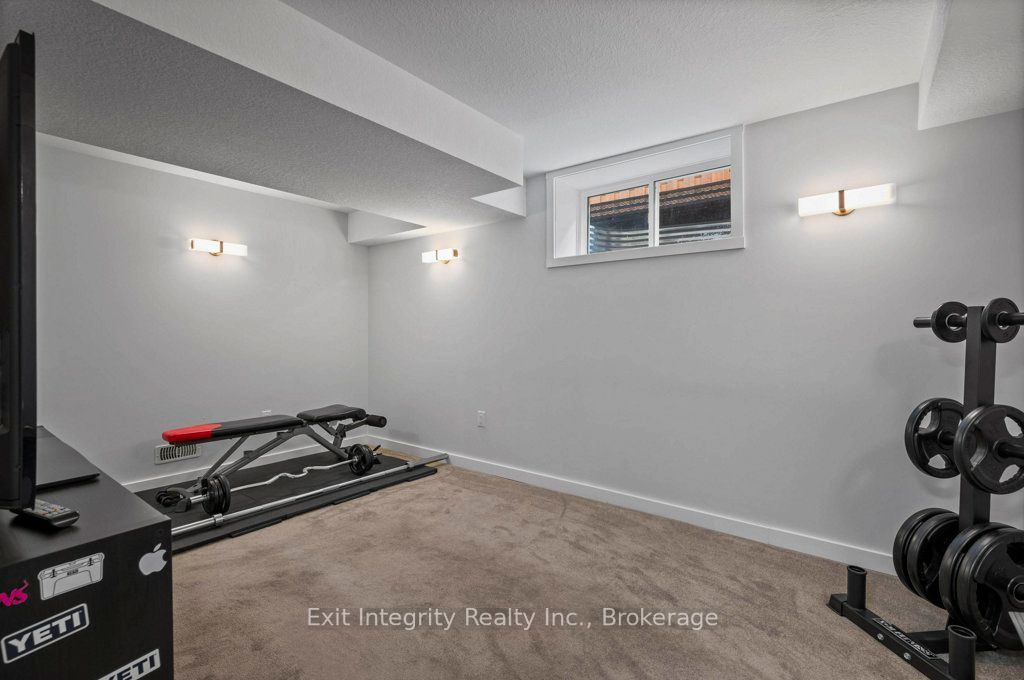 47 Gruhn Street Property Photo 23