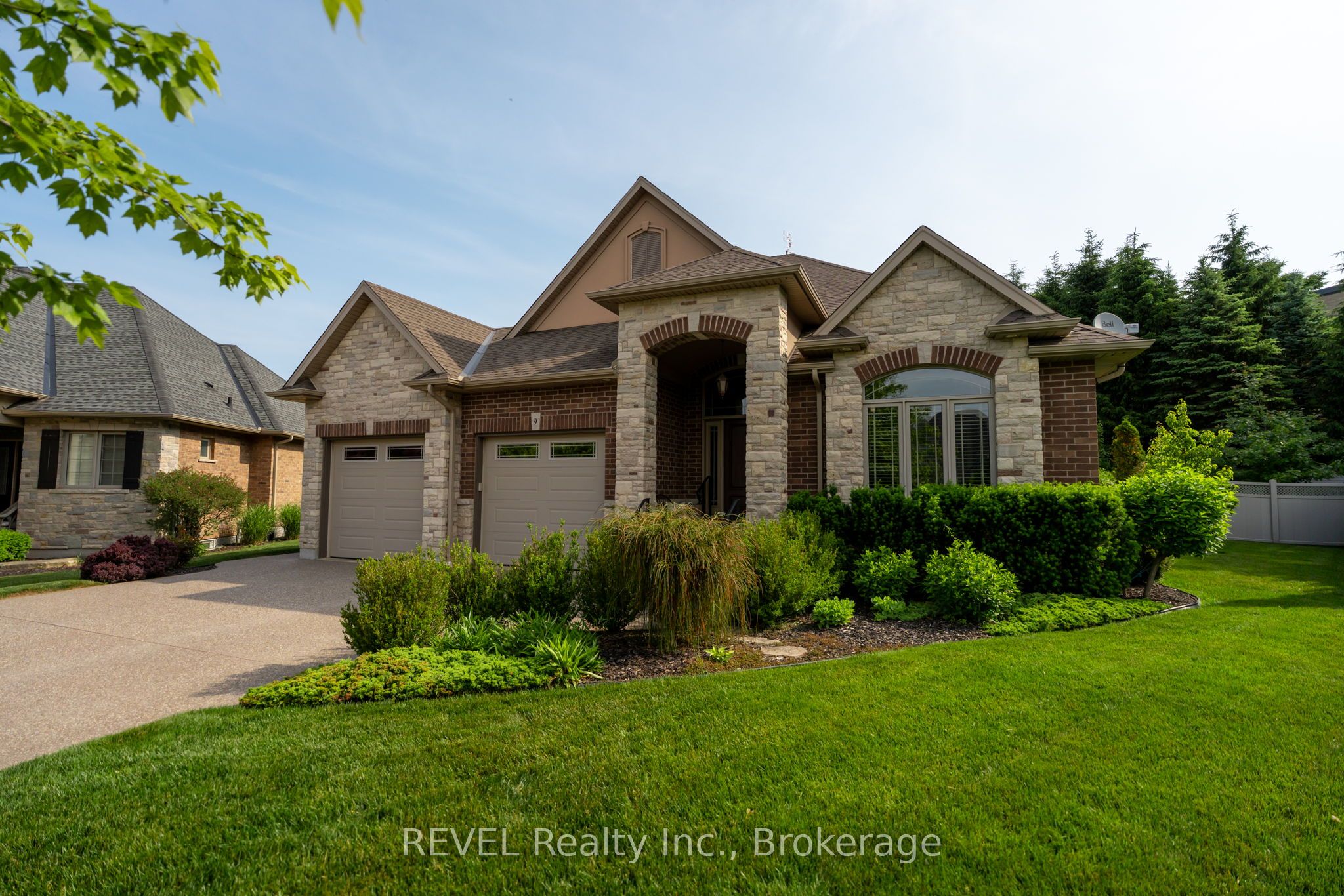 9 Brondi's Lane Property Photo 1