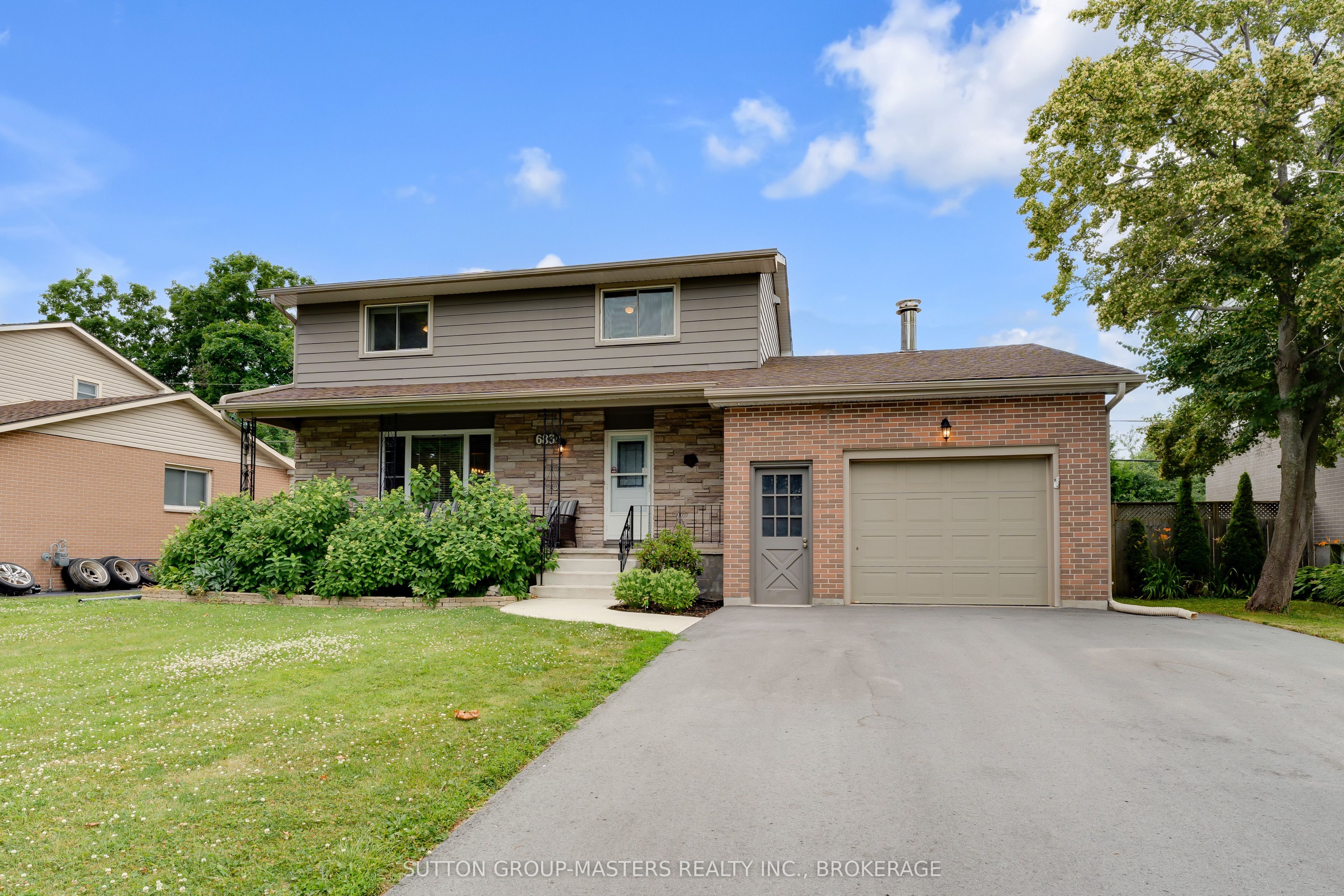 683 Carnaby Street Property Photo 2