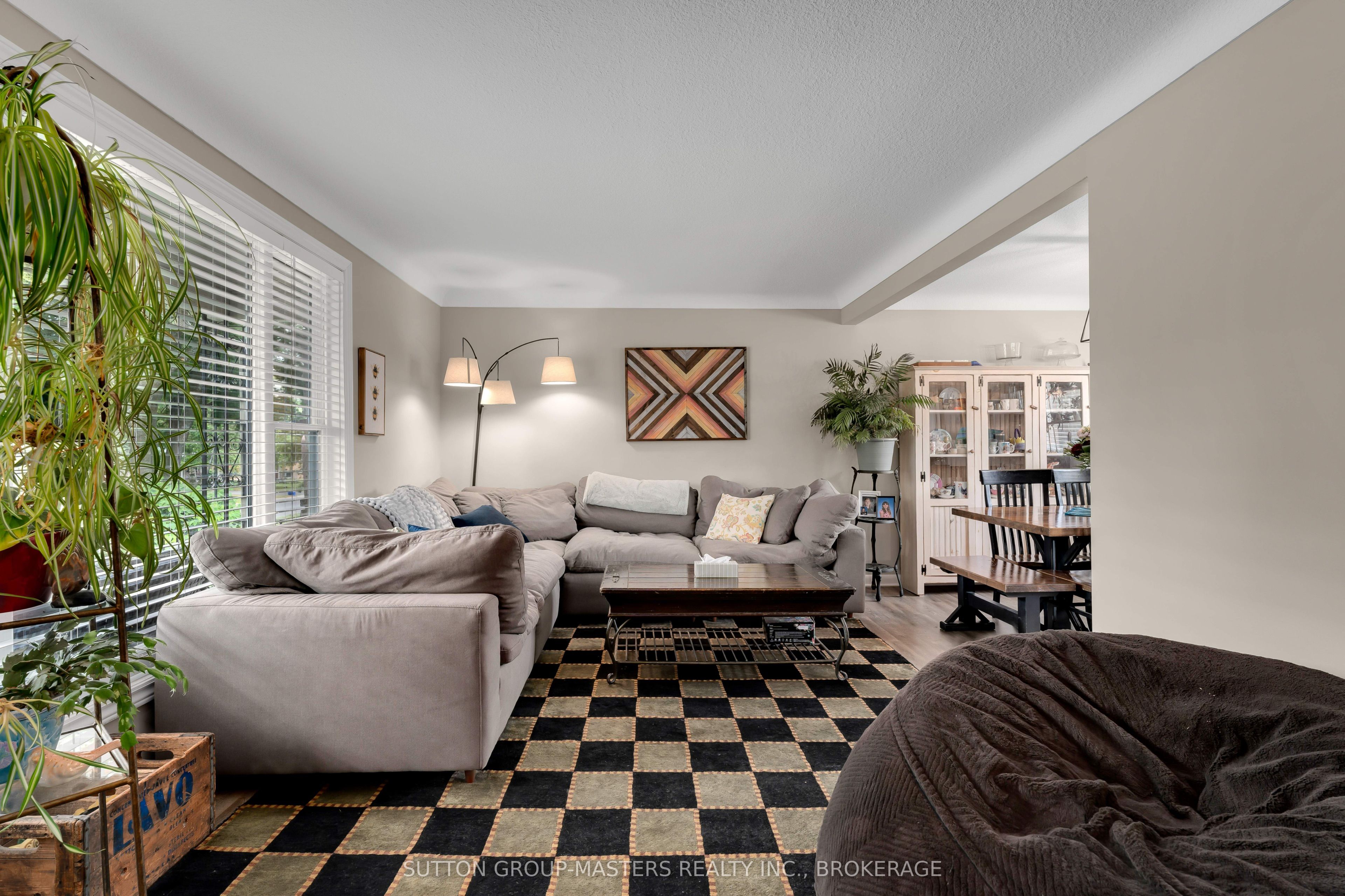 683 Carnaby Street Property Photo 7