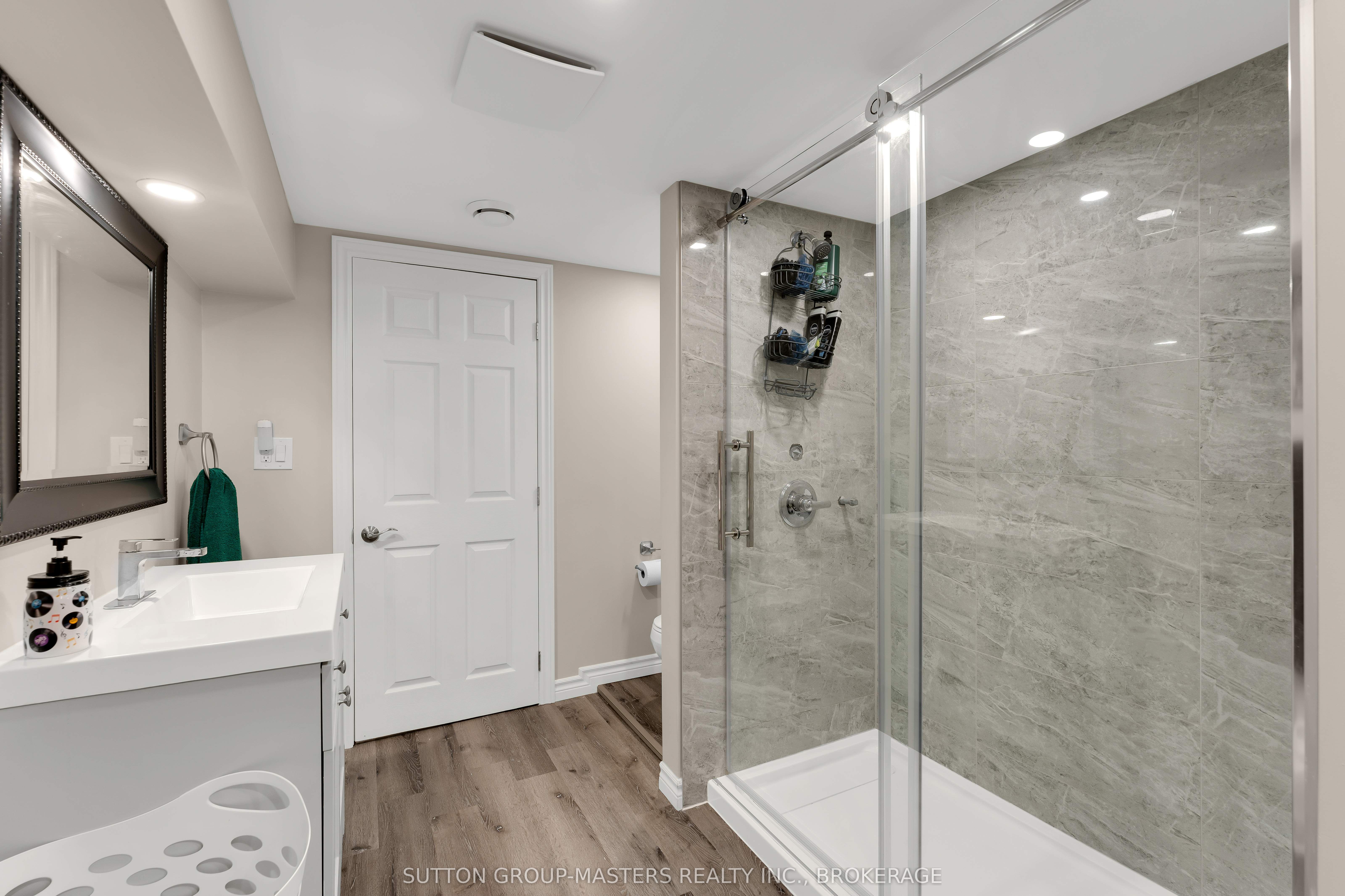 683 Carnaby Street Property Photo 36