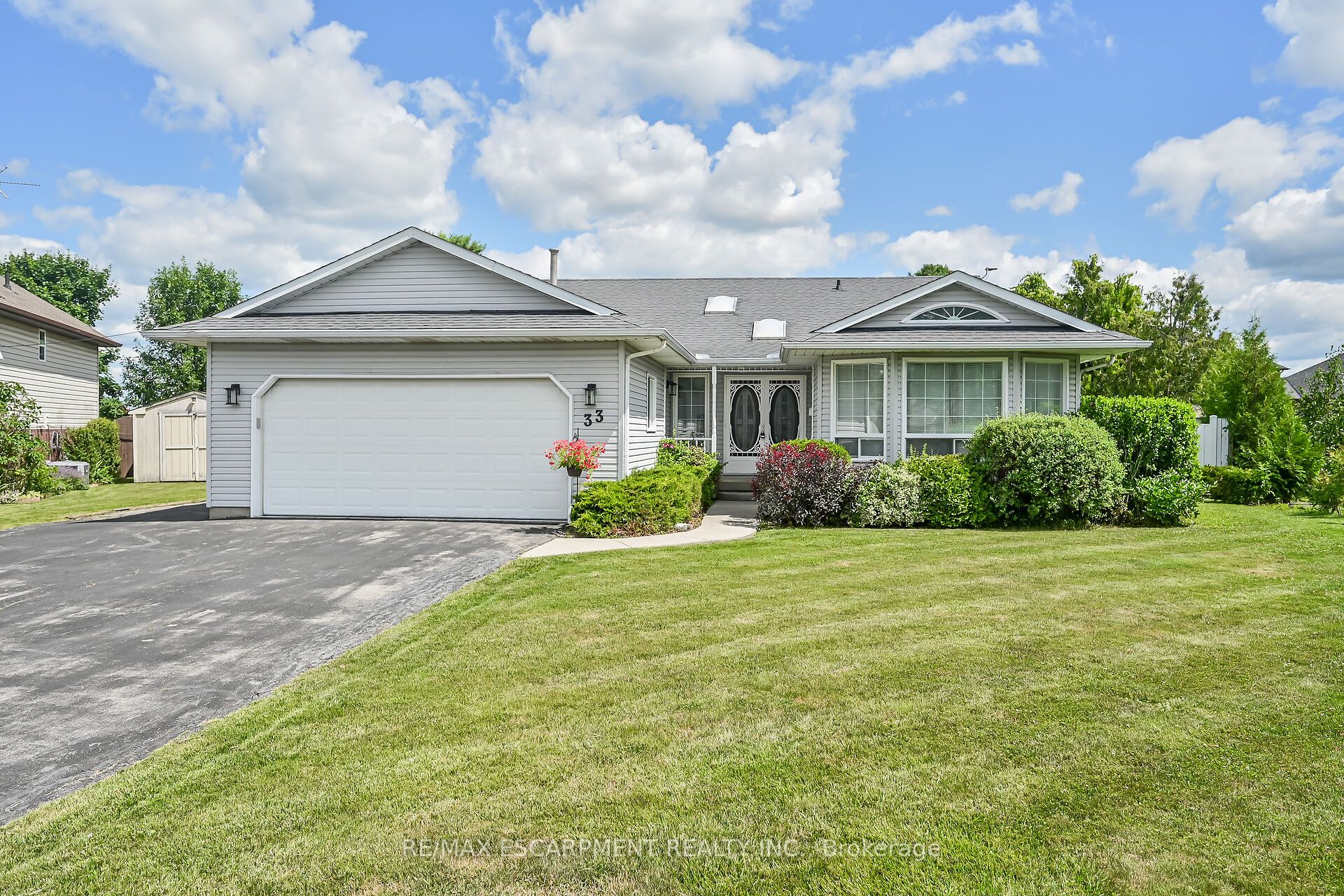 33 Marley Crescent Property Photo 1