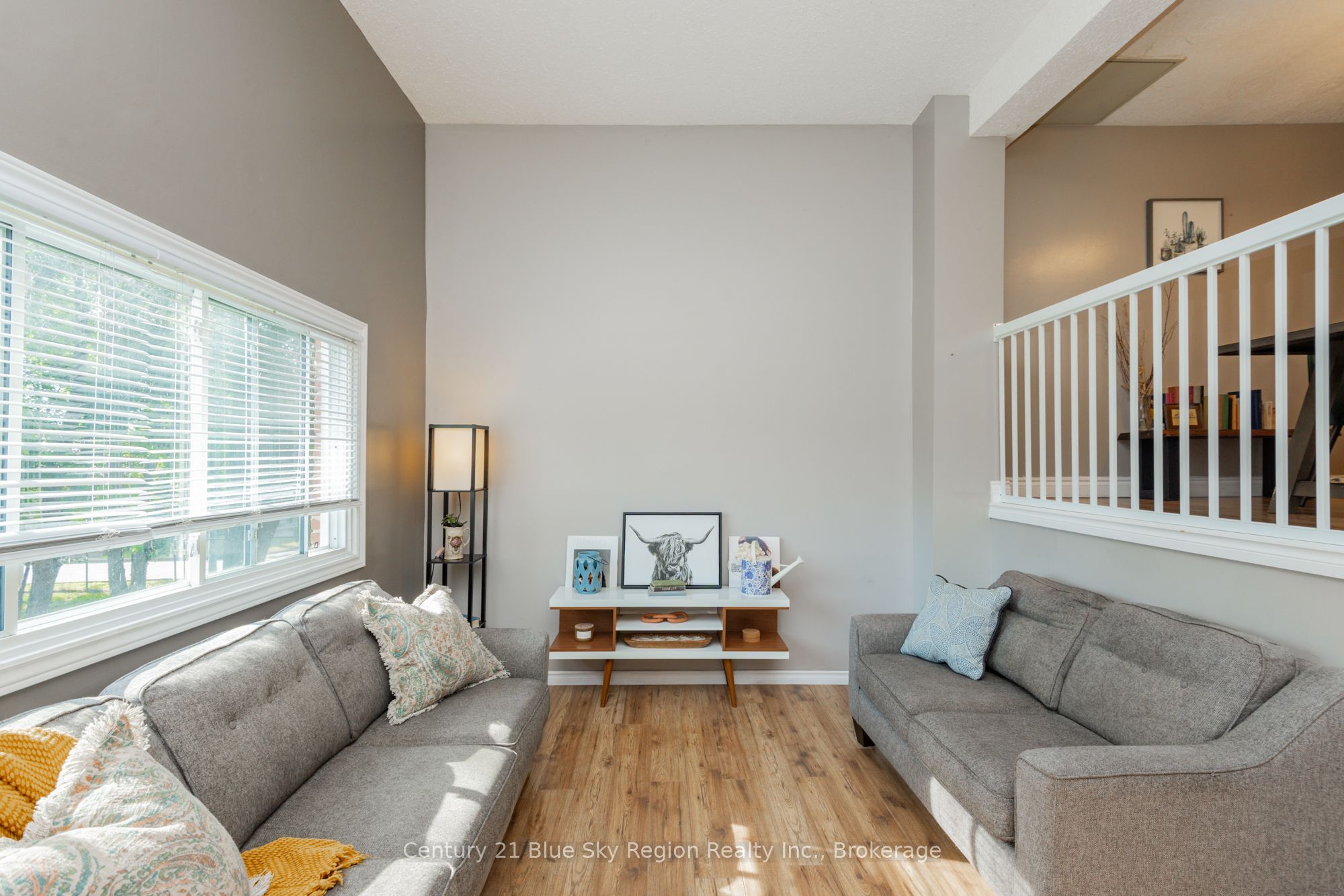 644 Lakeshore Drive 5 Property Photo 8