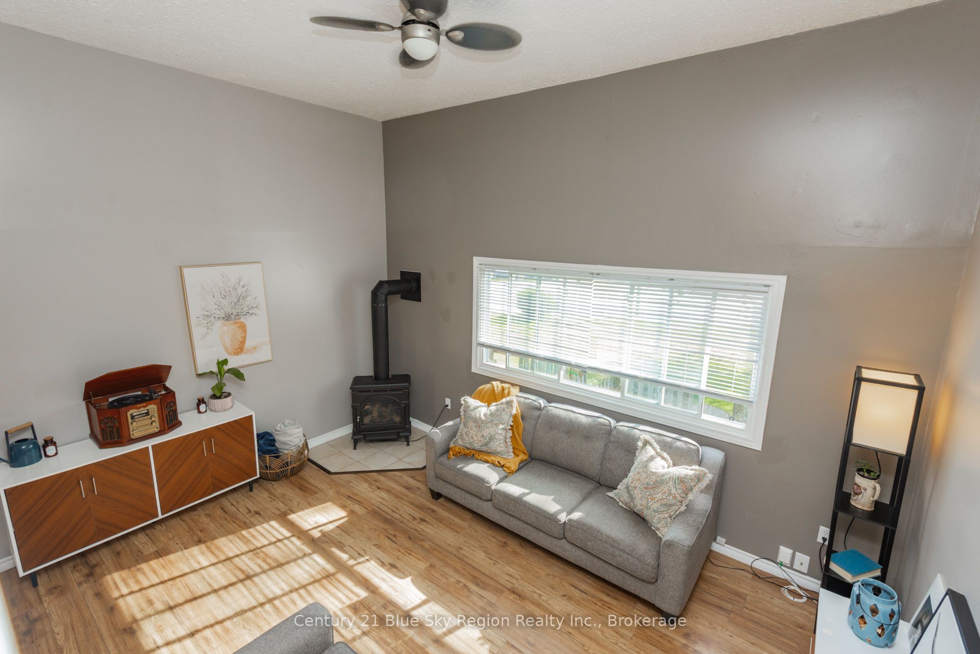 644 Lakeshore Drive 5 Property Photo 13