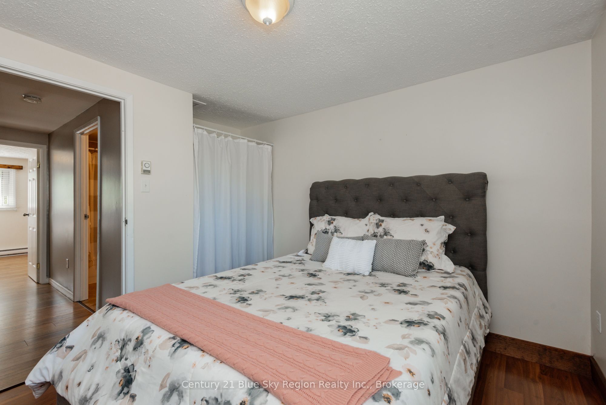 644 Lakeshore Drive 5 Property Photo 20