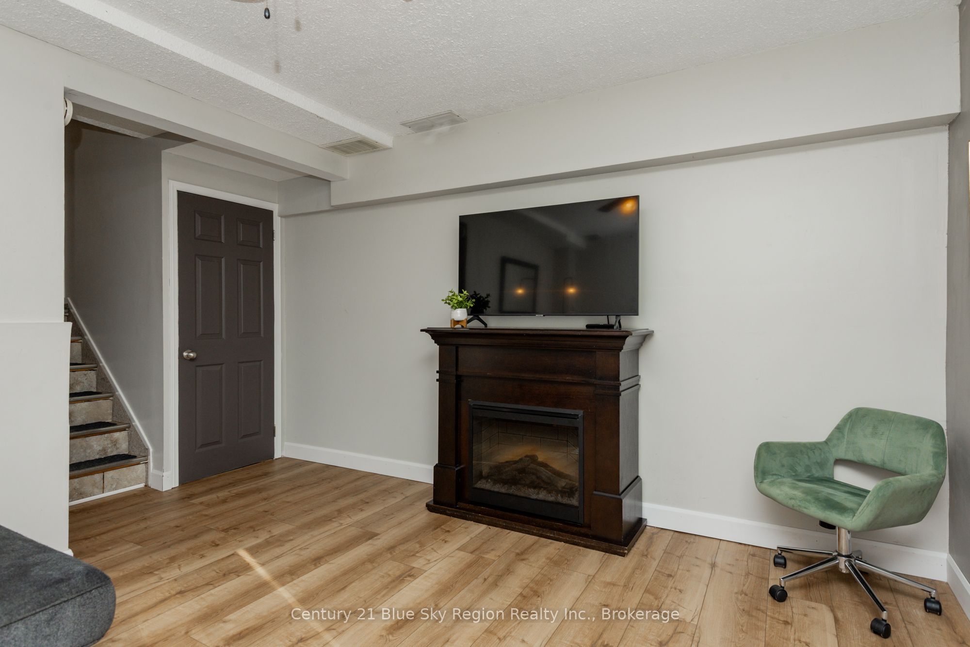 644 Lakeshore Drive 5 Property Photo 33