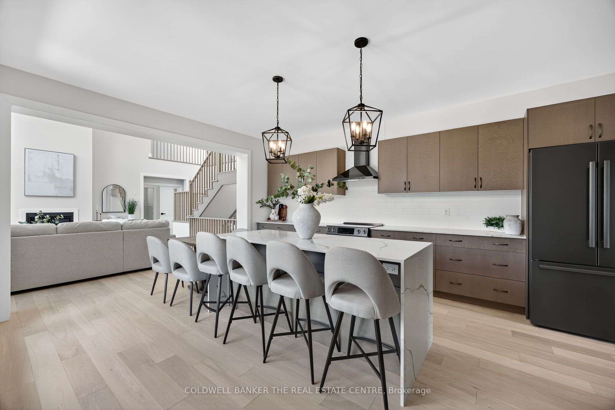 1008 Kingsridge Court Property Photo 18