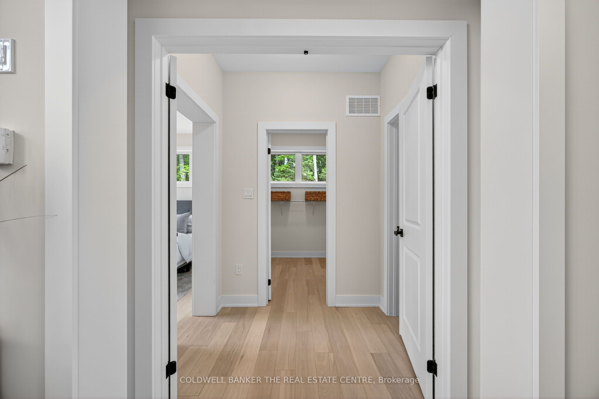 1008 Kingsridge Court Property Photo 21