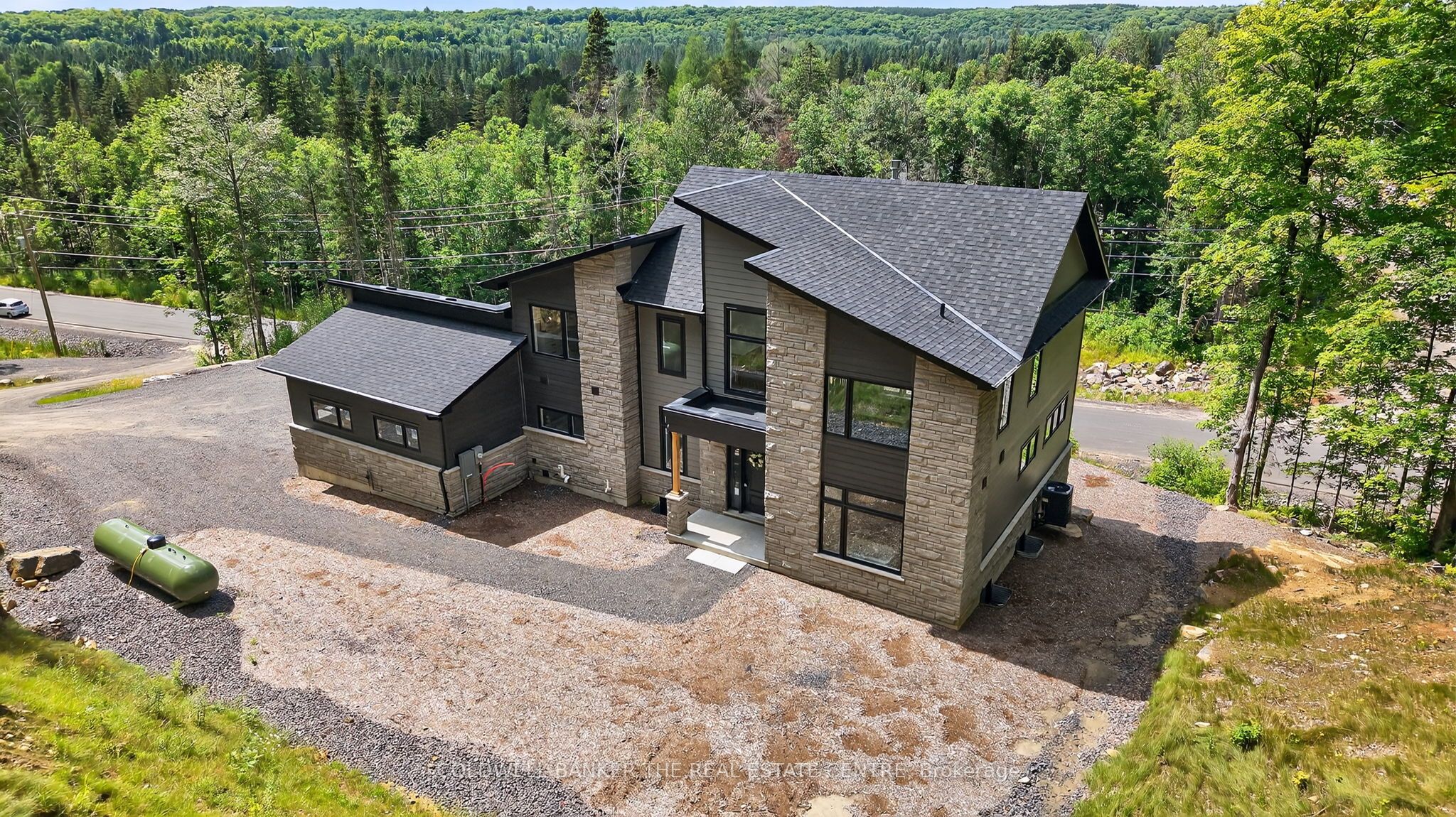 1008 Kingsridge Court Property Photo 42