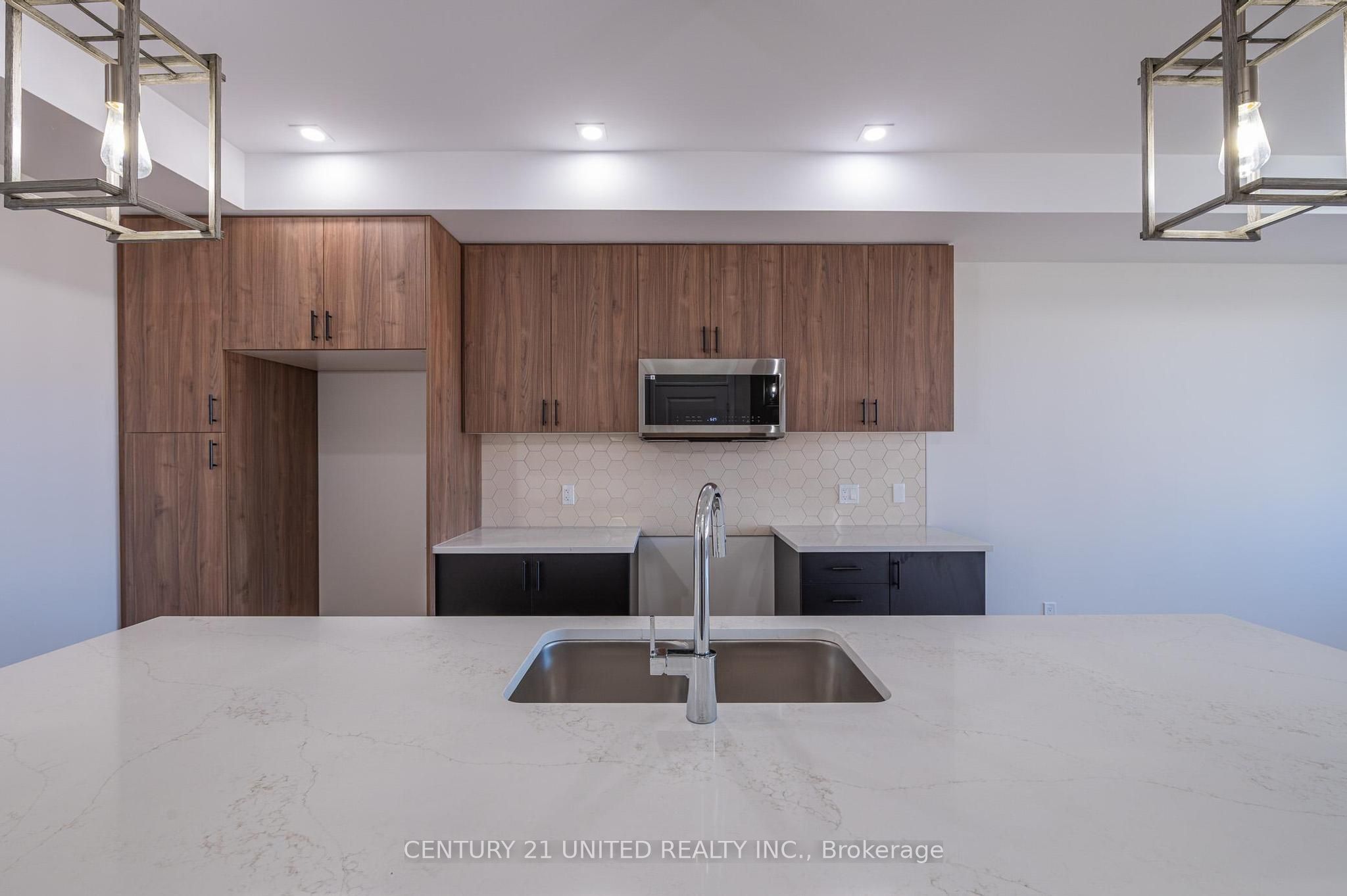 305 Mullighan Gardens Property Photo 5