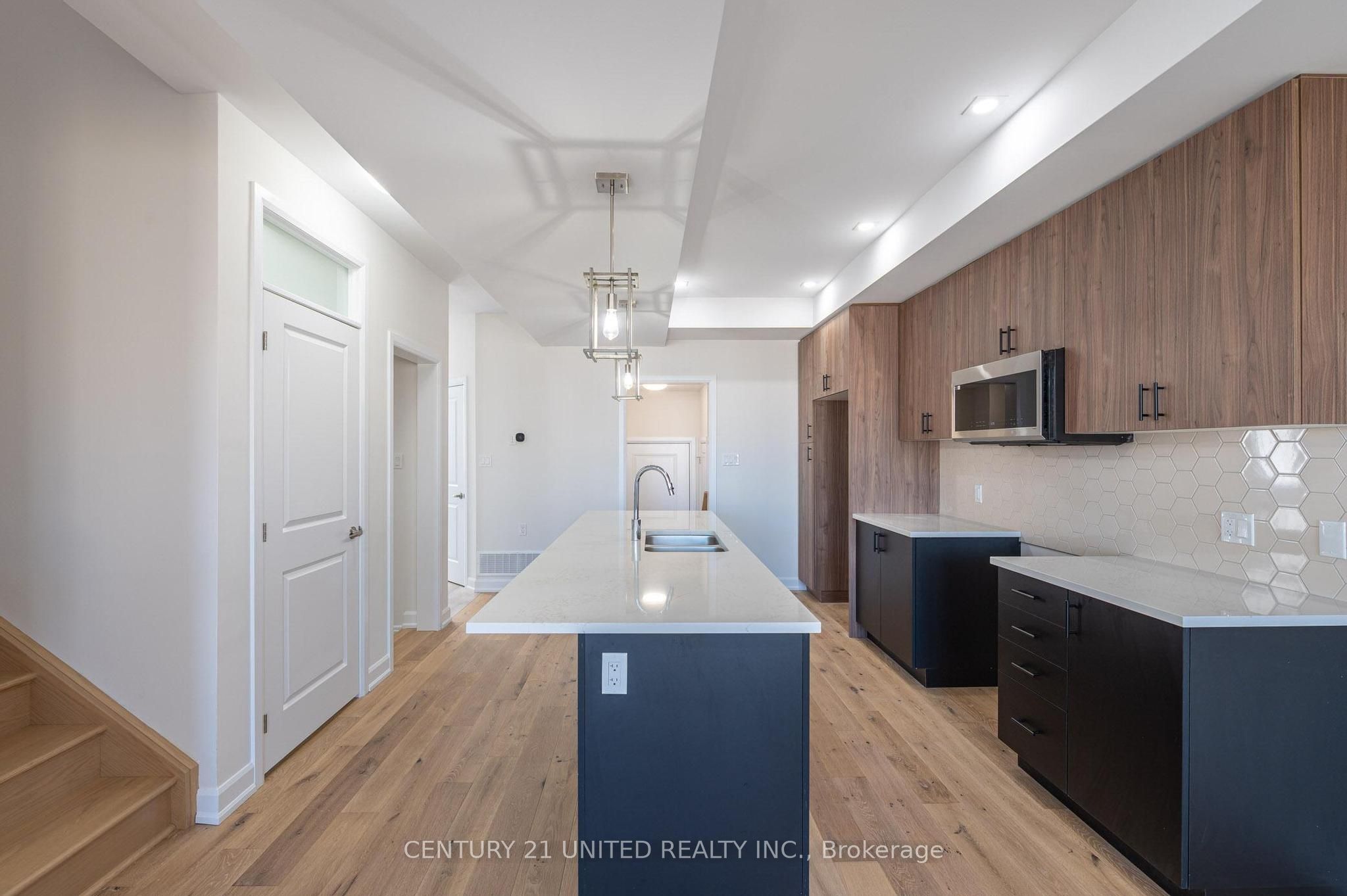 305 Mullighan Gardens Property Photo 7
