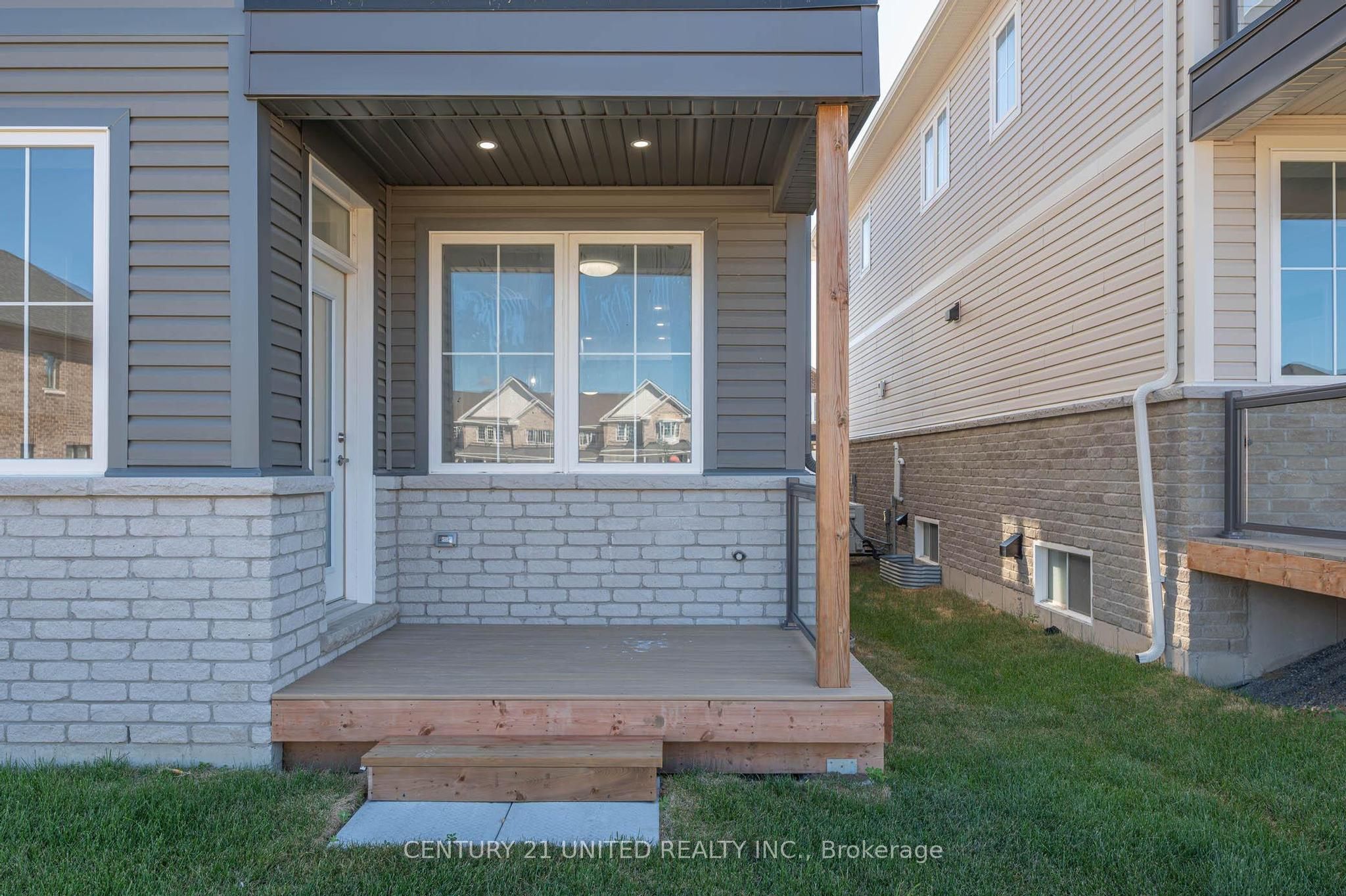 305 Mullighan Gardens Property Photo 12