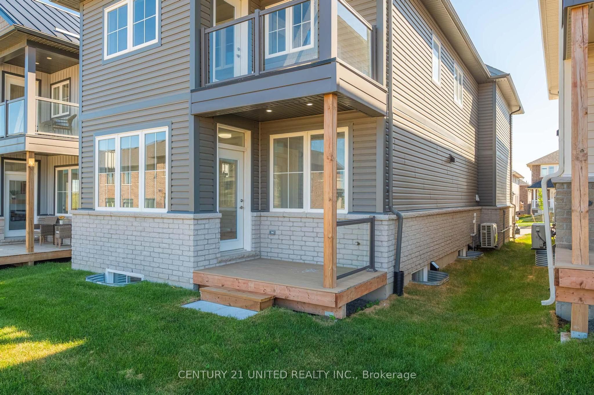 305 Mullighan Gardens Property Photo 14