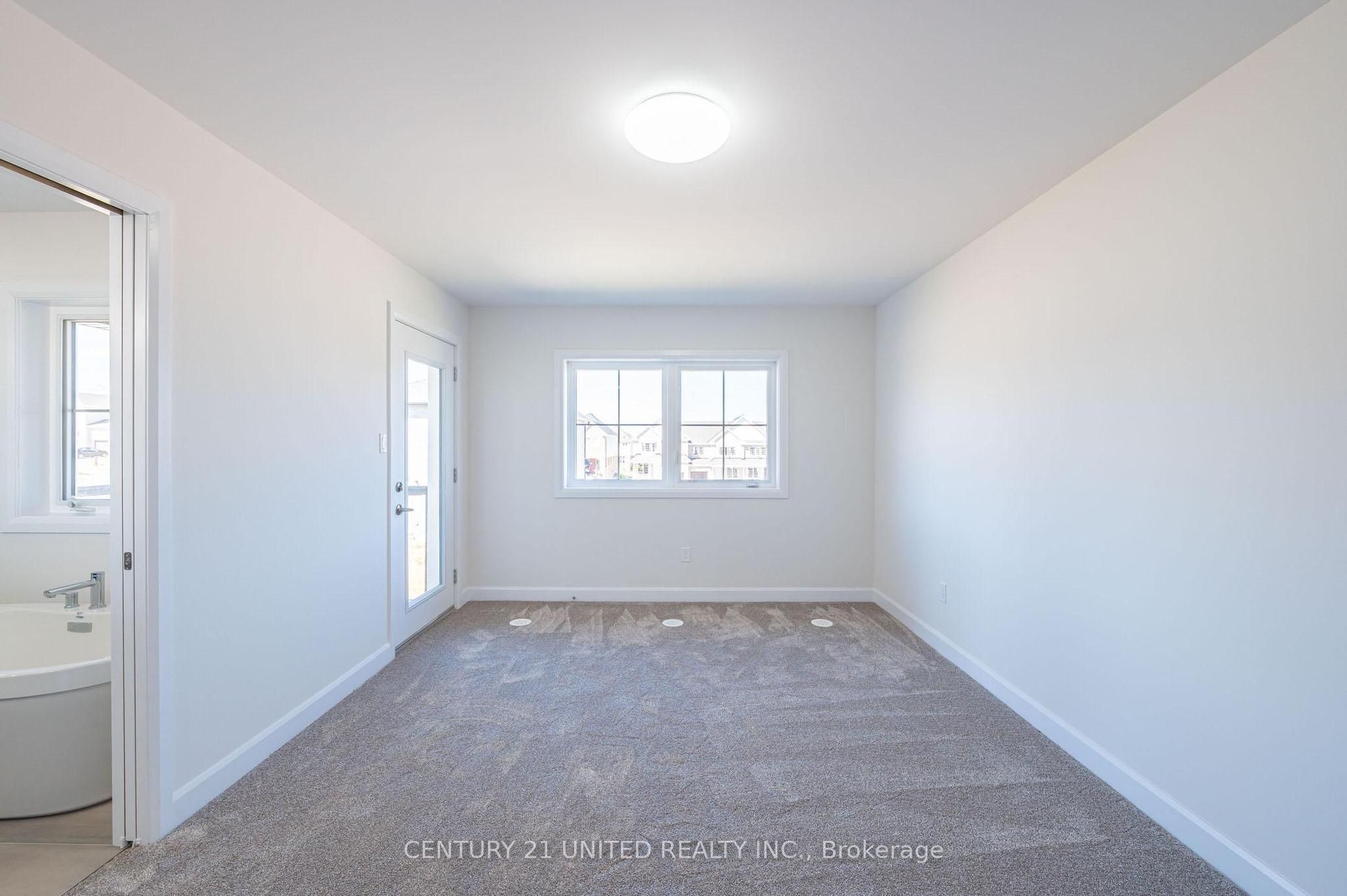 305 Mullighan Gardens Property Photo 15