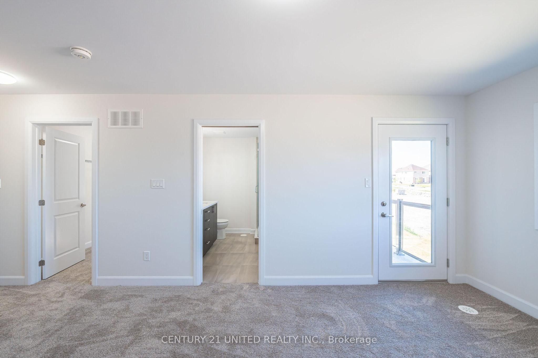 305 Mullighan Gardens Property Photo 16