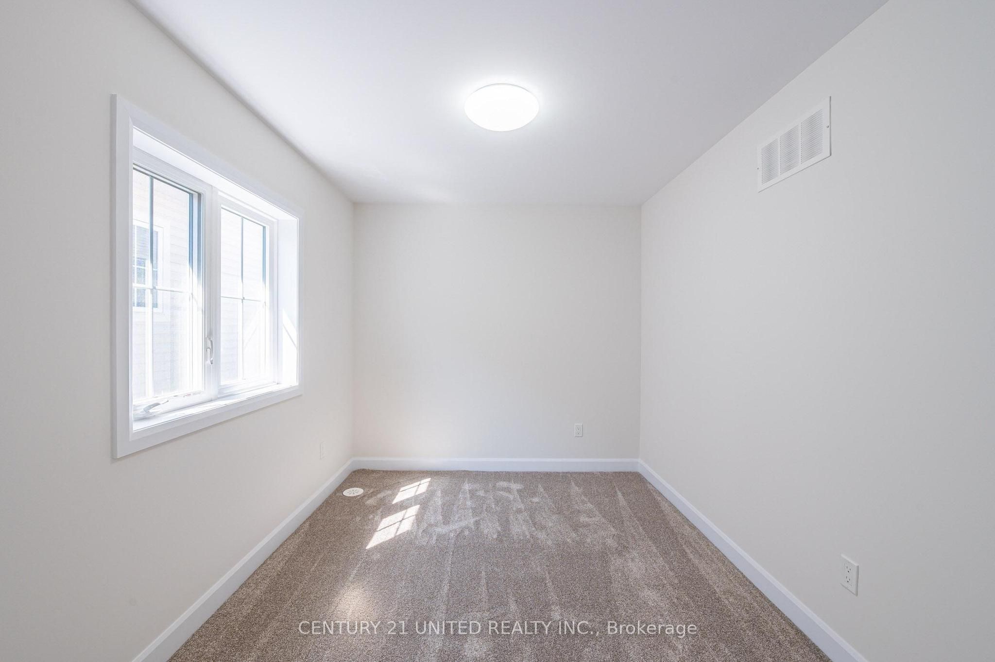 305 Mullighan Gardens Property Photo 18