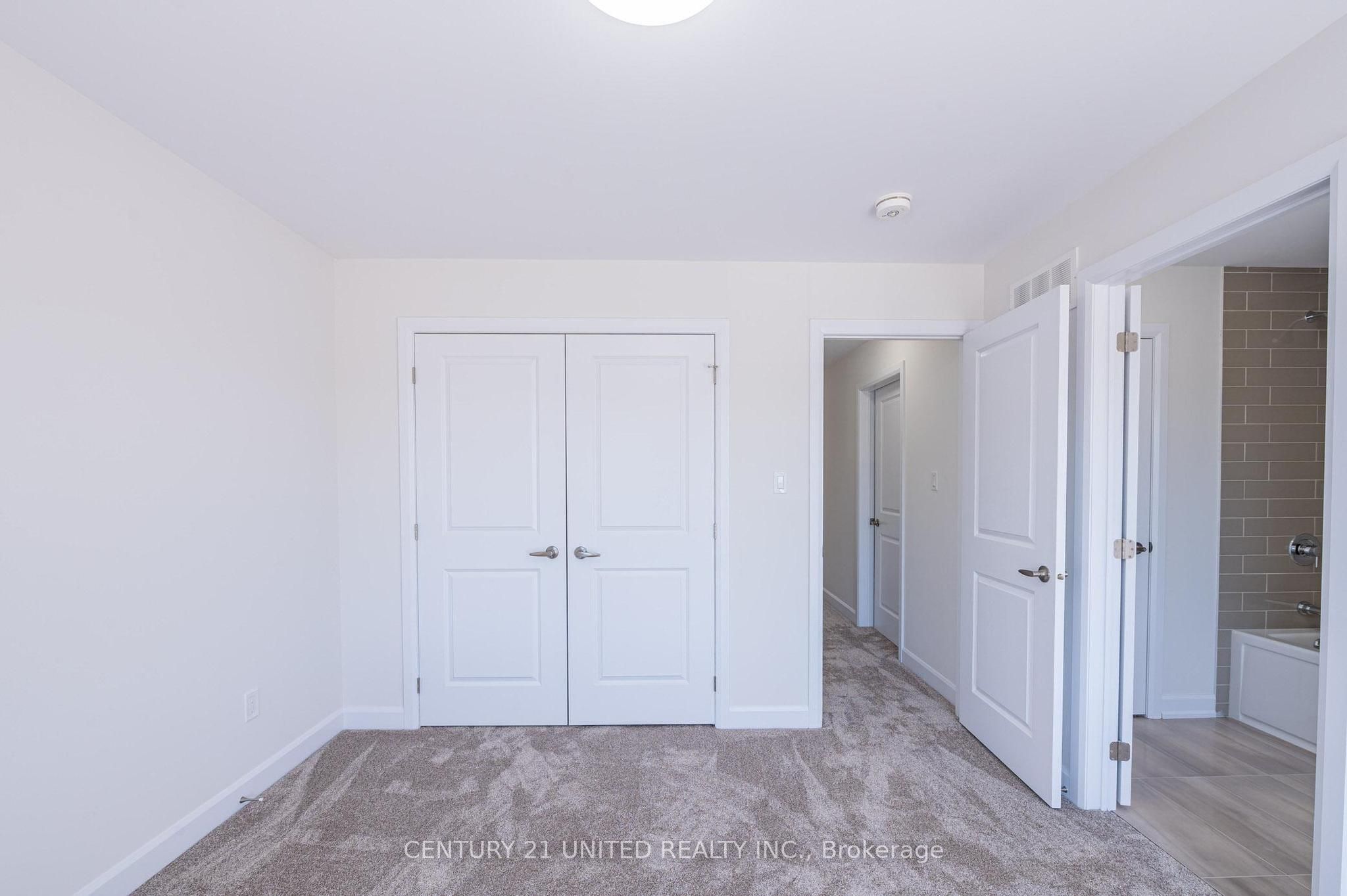 305 Mullighan Gardens Property Photo 23