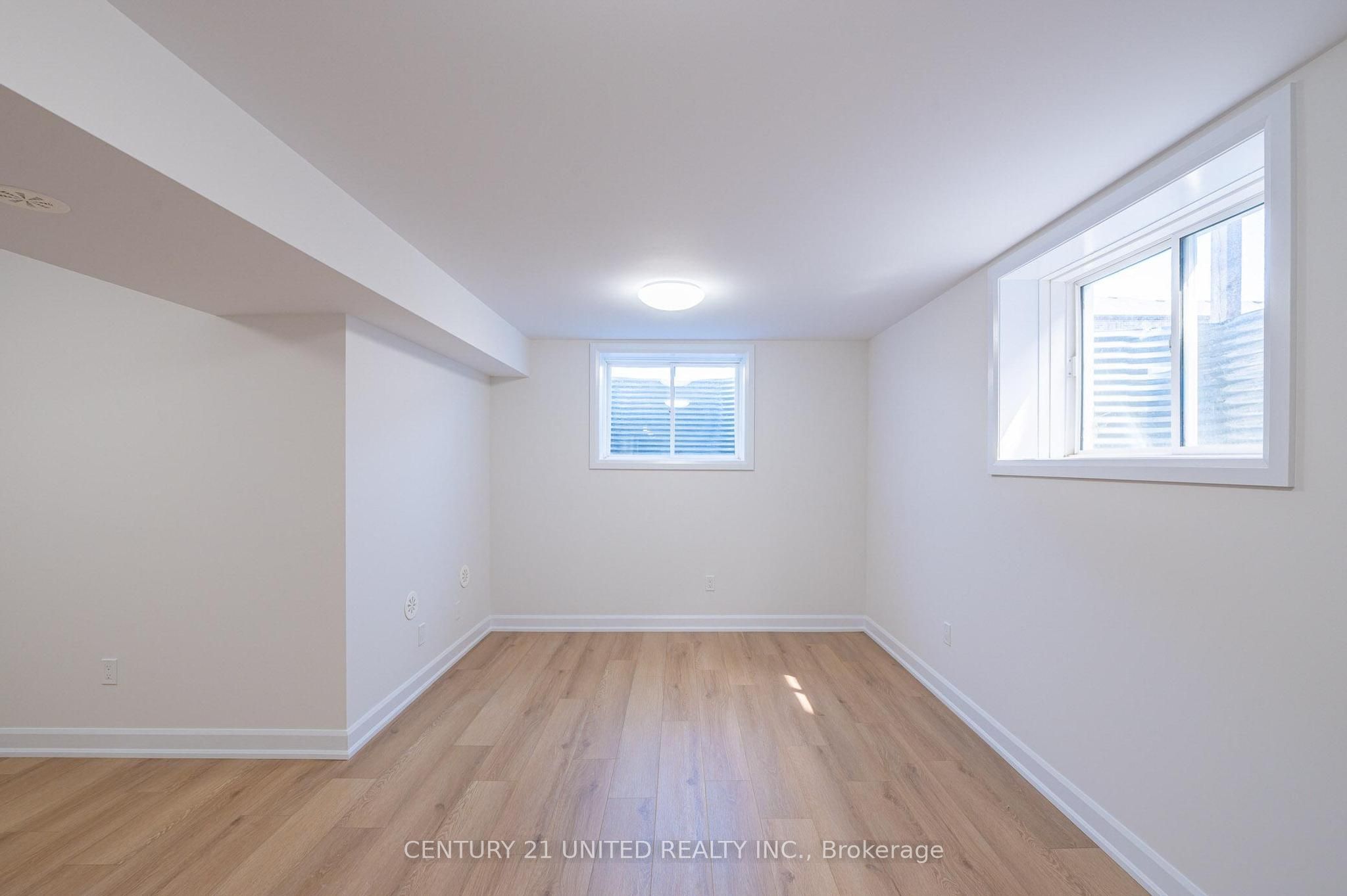 305 Mullighan Gardens Property Photo 25
