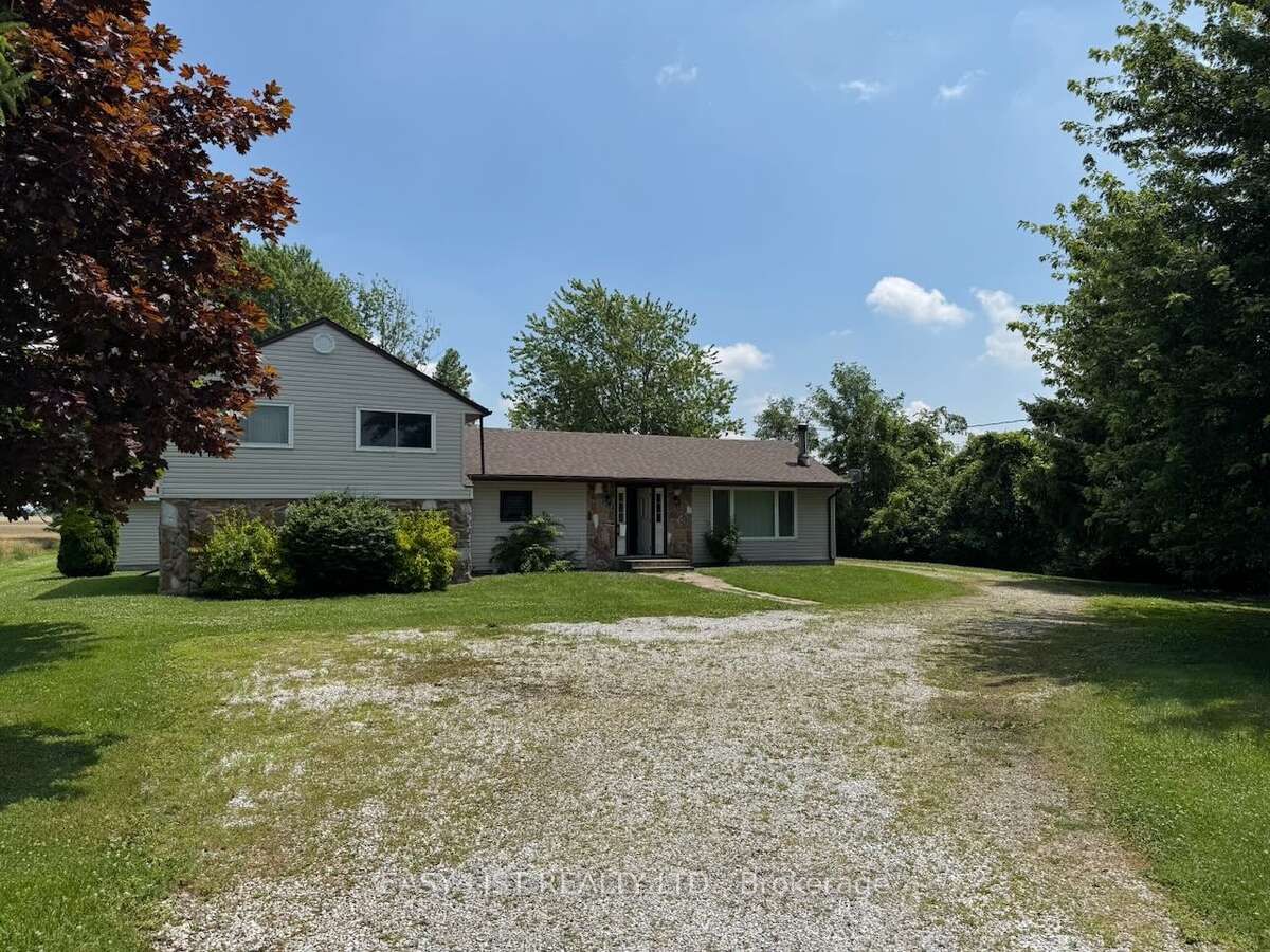 3104 St Clair Parkway Property Photo 3