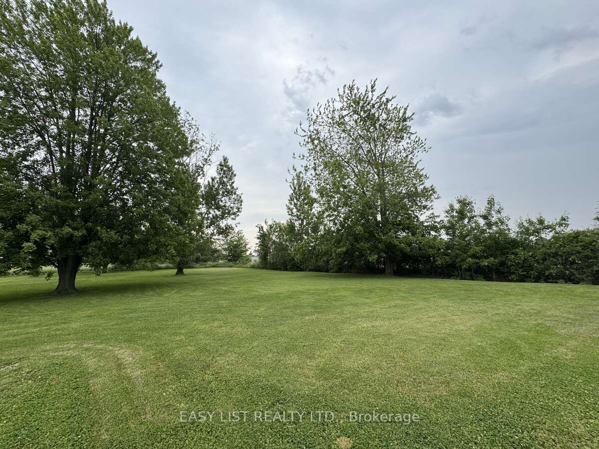 3104 St Clair Parkway Property Photo 9