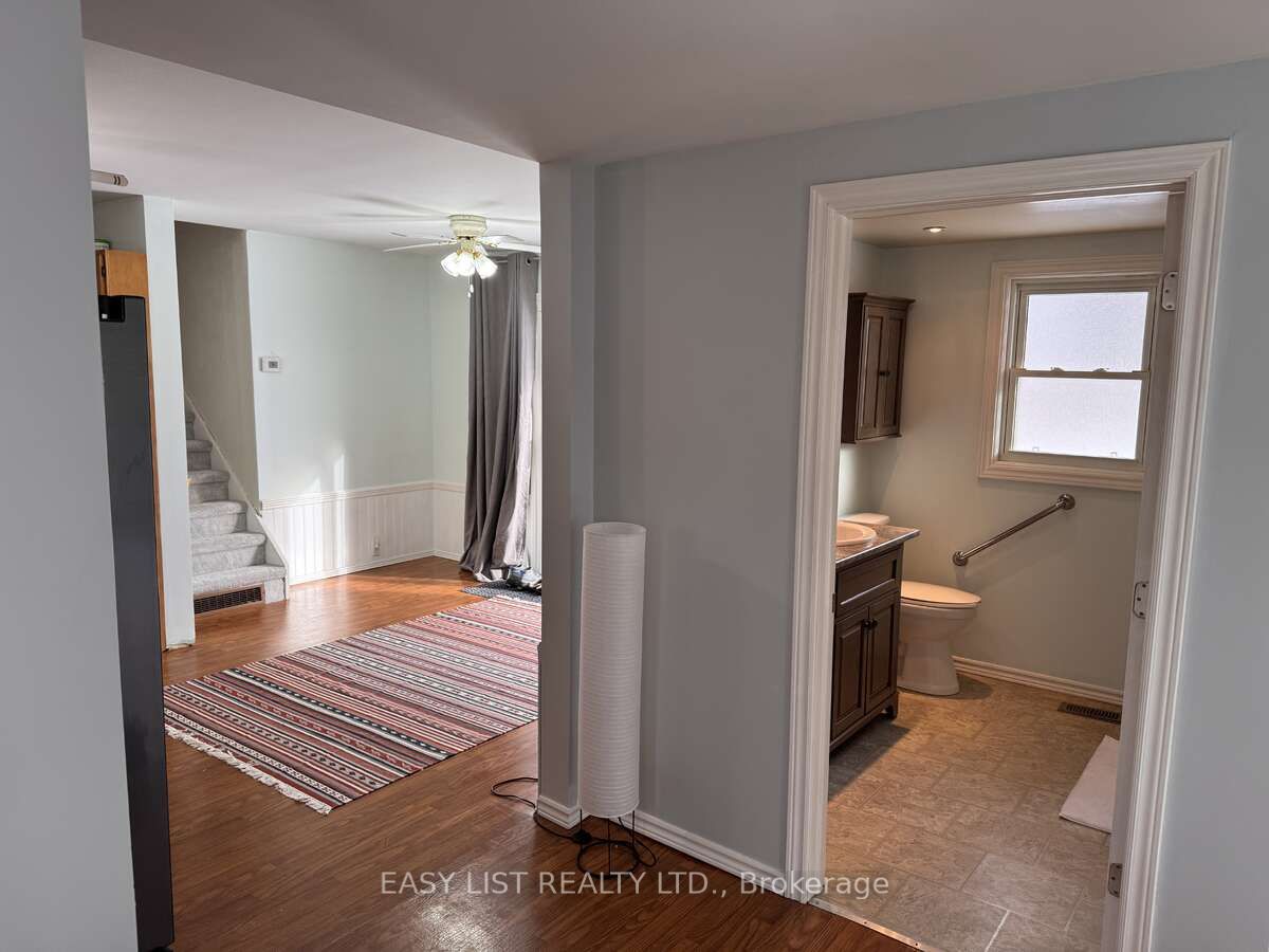 3104 St Clair Parkway Property Photo 10