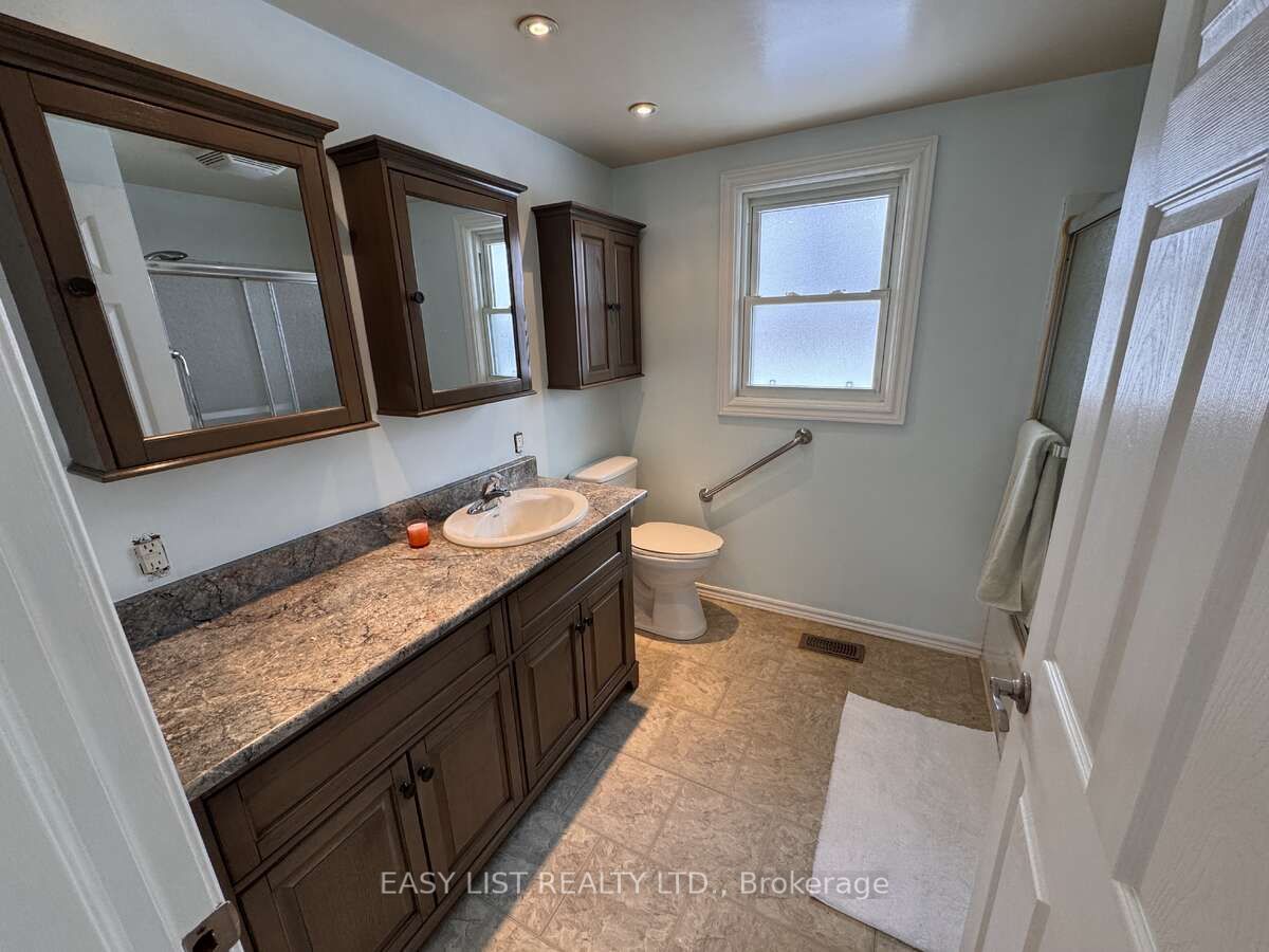 3104 St Clair Parkway Property Photo 15