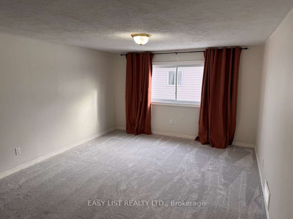 3104 St Clair Parkway Property Photo 19