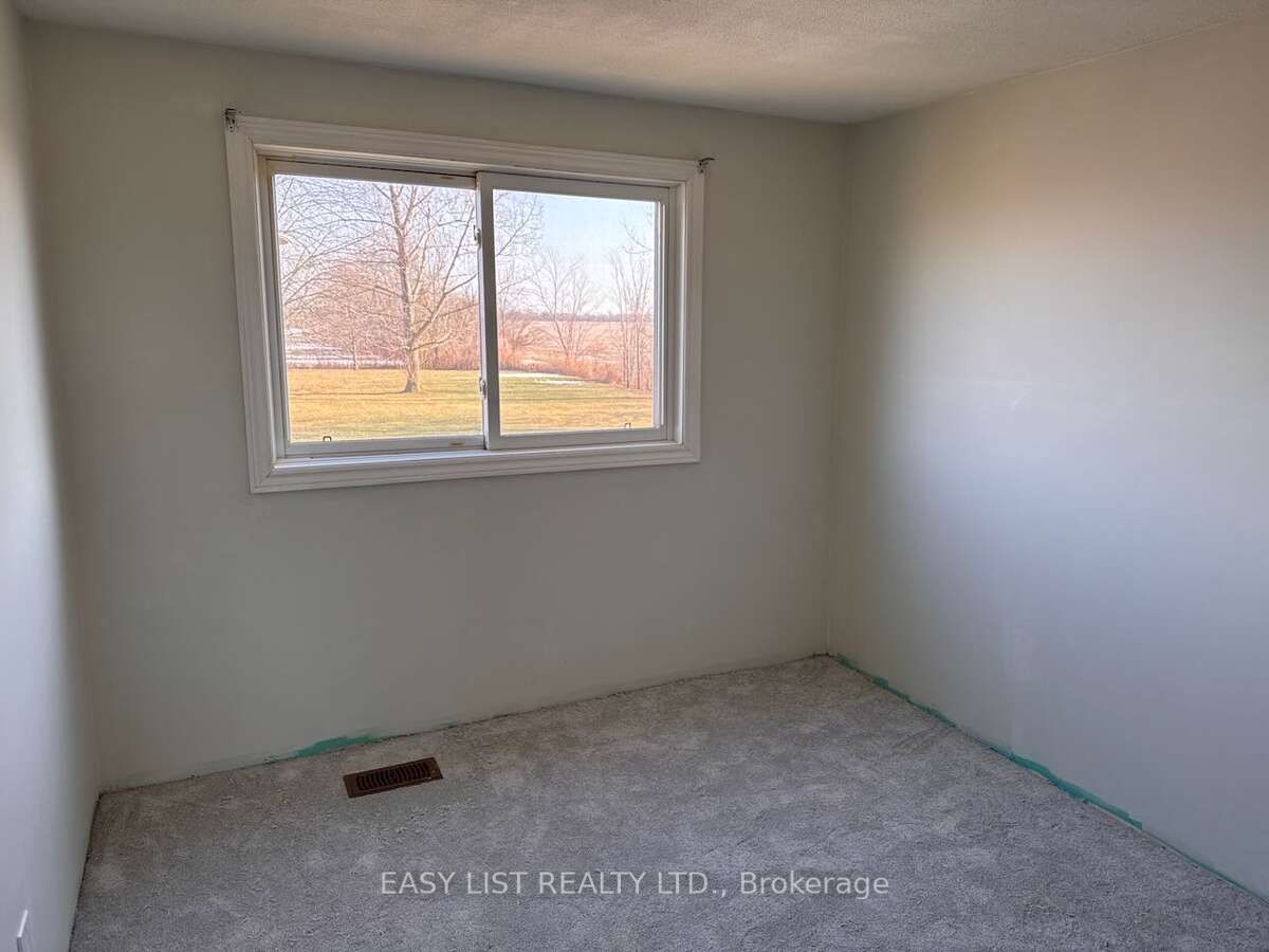 3104 St Clair Parkway Property Photo 23