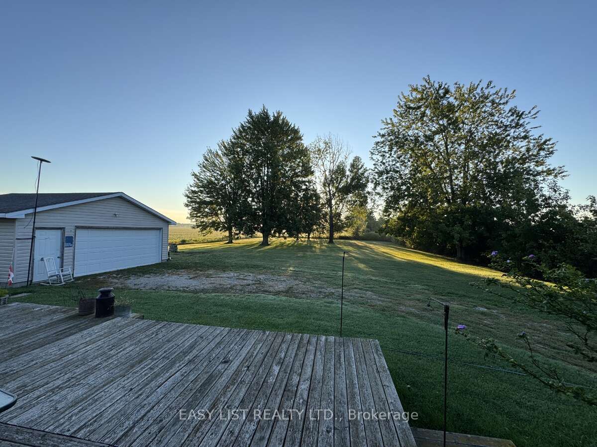 3104 St Clair Parkway Property Photo 24