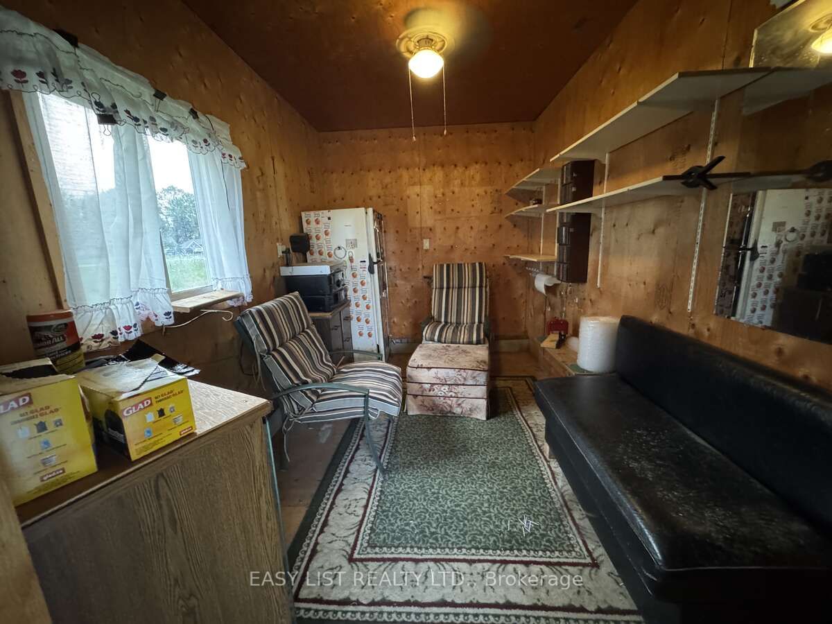 3104 St Clair Parkway Property Photo 29
