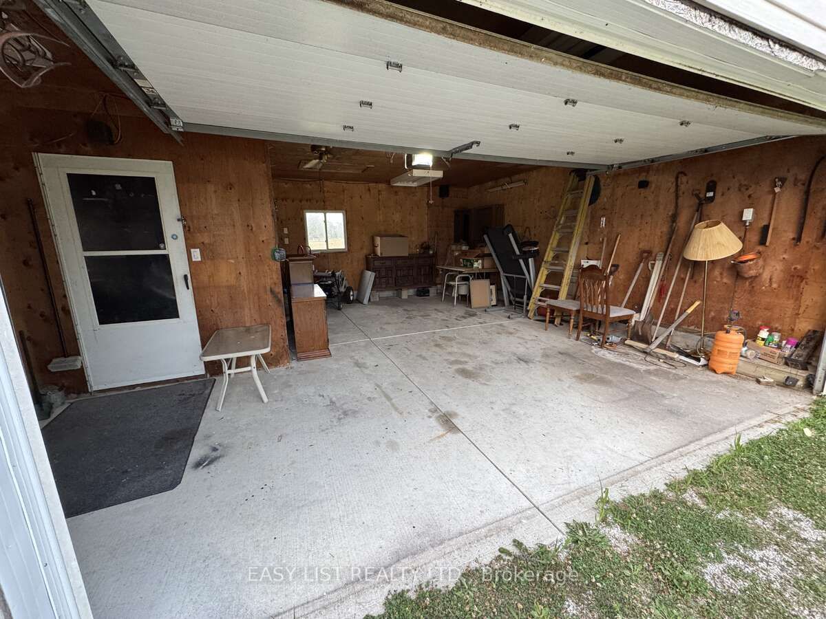 3104 St Clair Parkway Property Photo 30