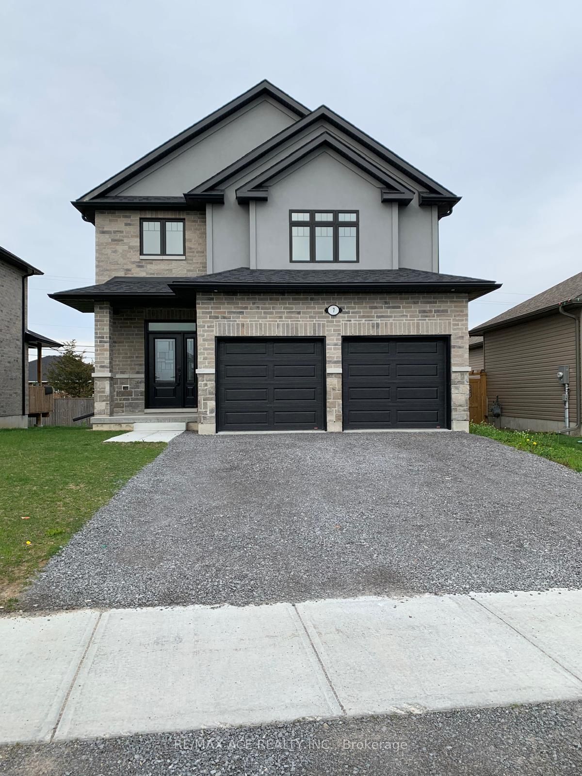 7 Mountain Ash Drive Property Photo 1