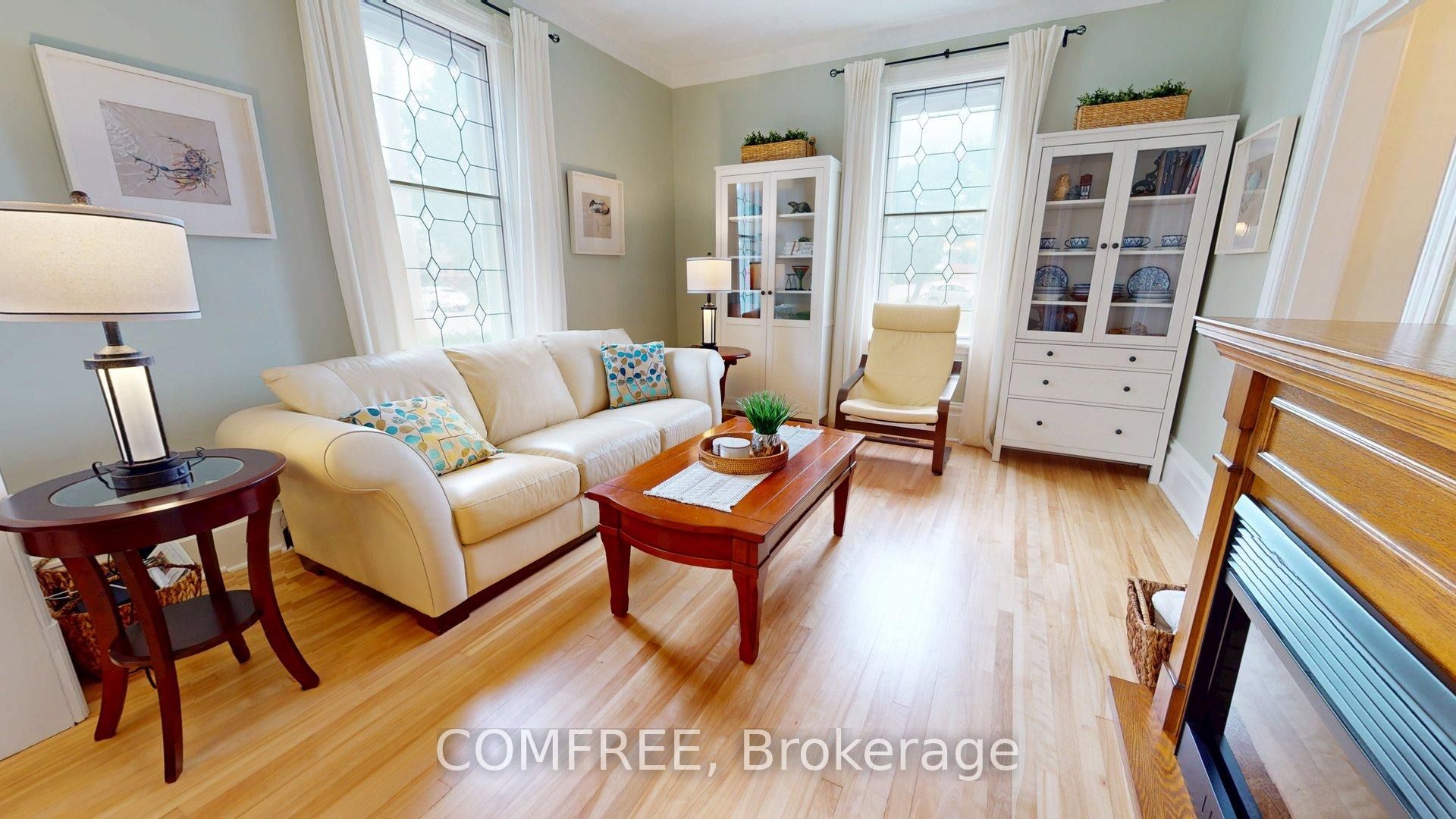 256a And 256b Flora Street Property Photo 12