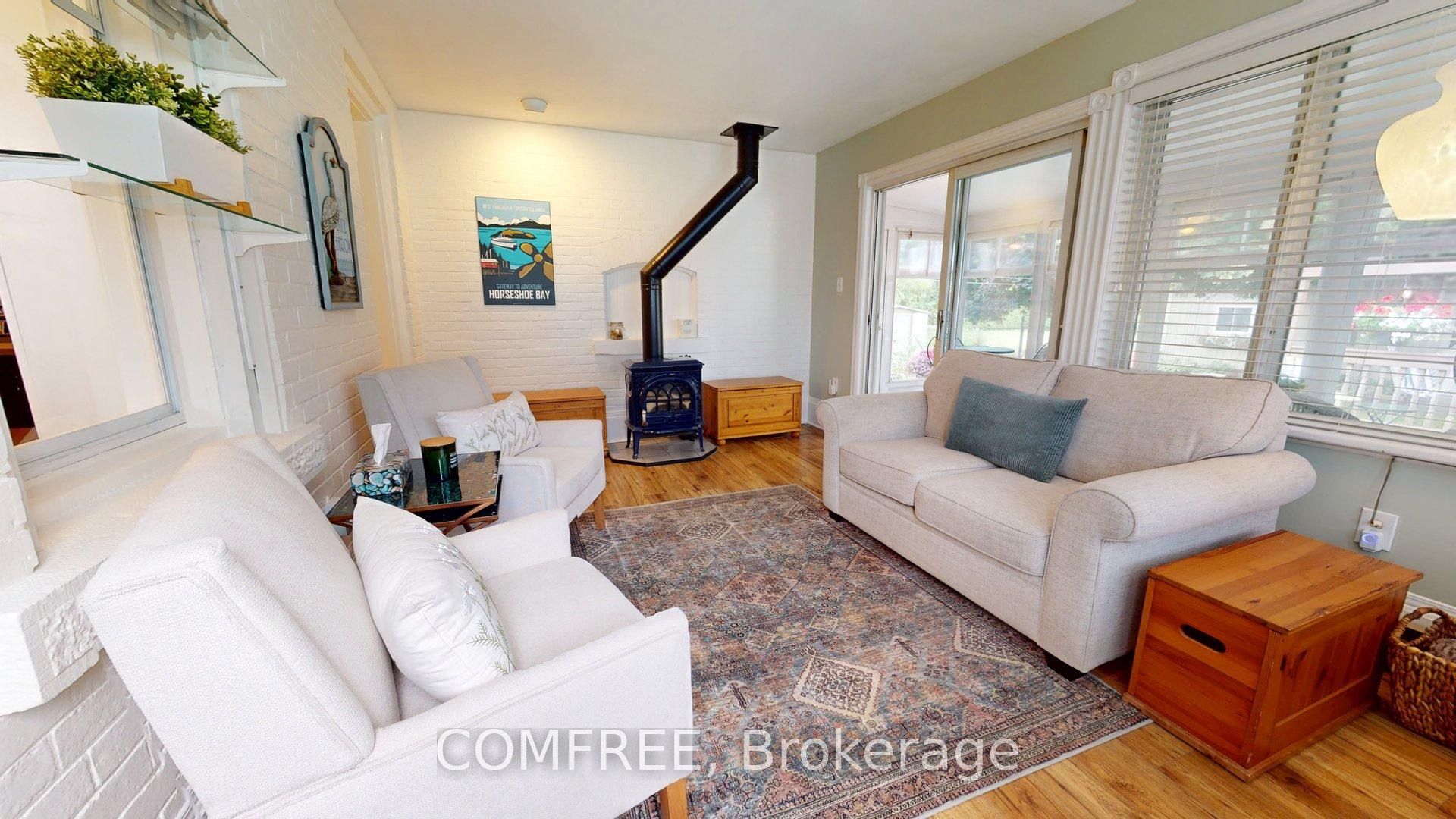256a And 256b Flora Street Property Photo 18