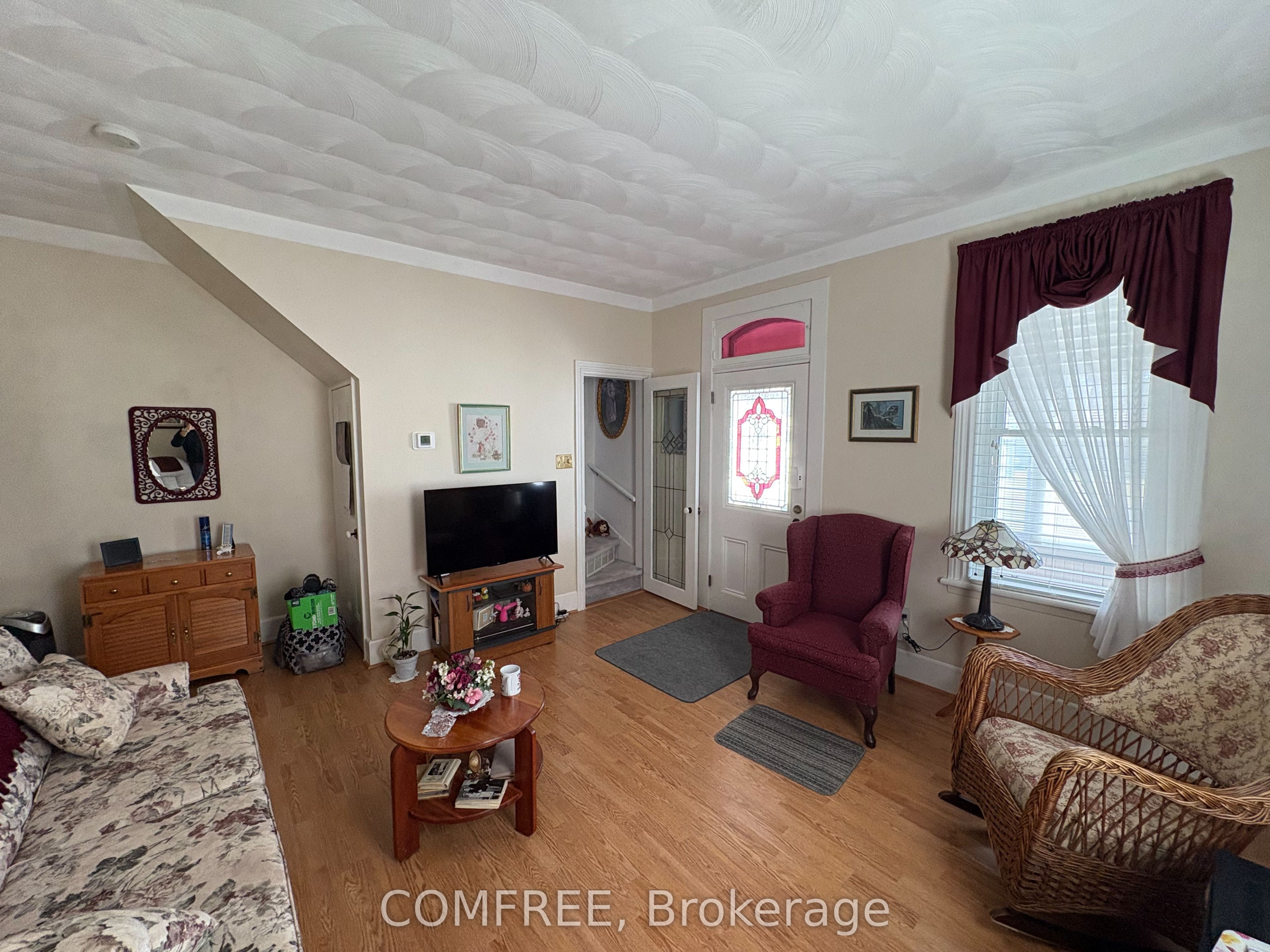 256a And 256b Flora Street Property Photo 25