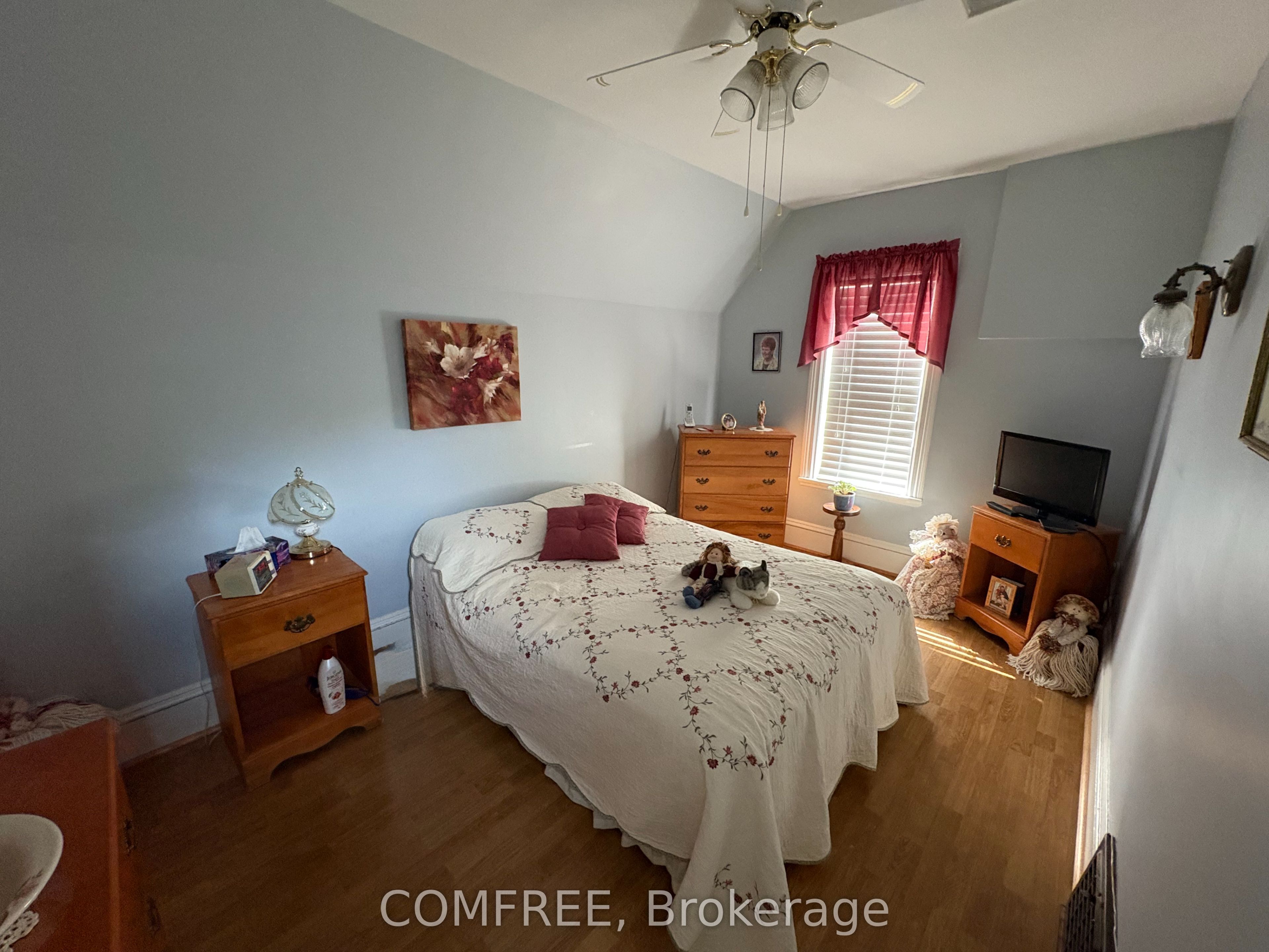 256a And 256b Flora Street Property Photo 30