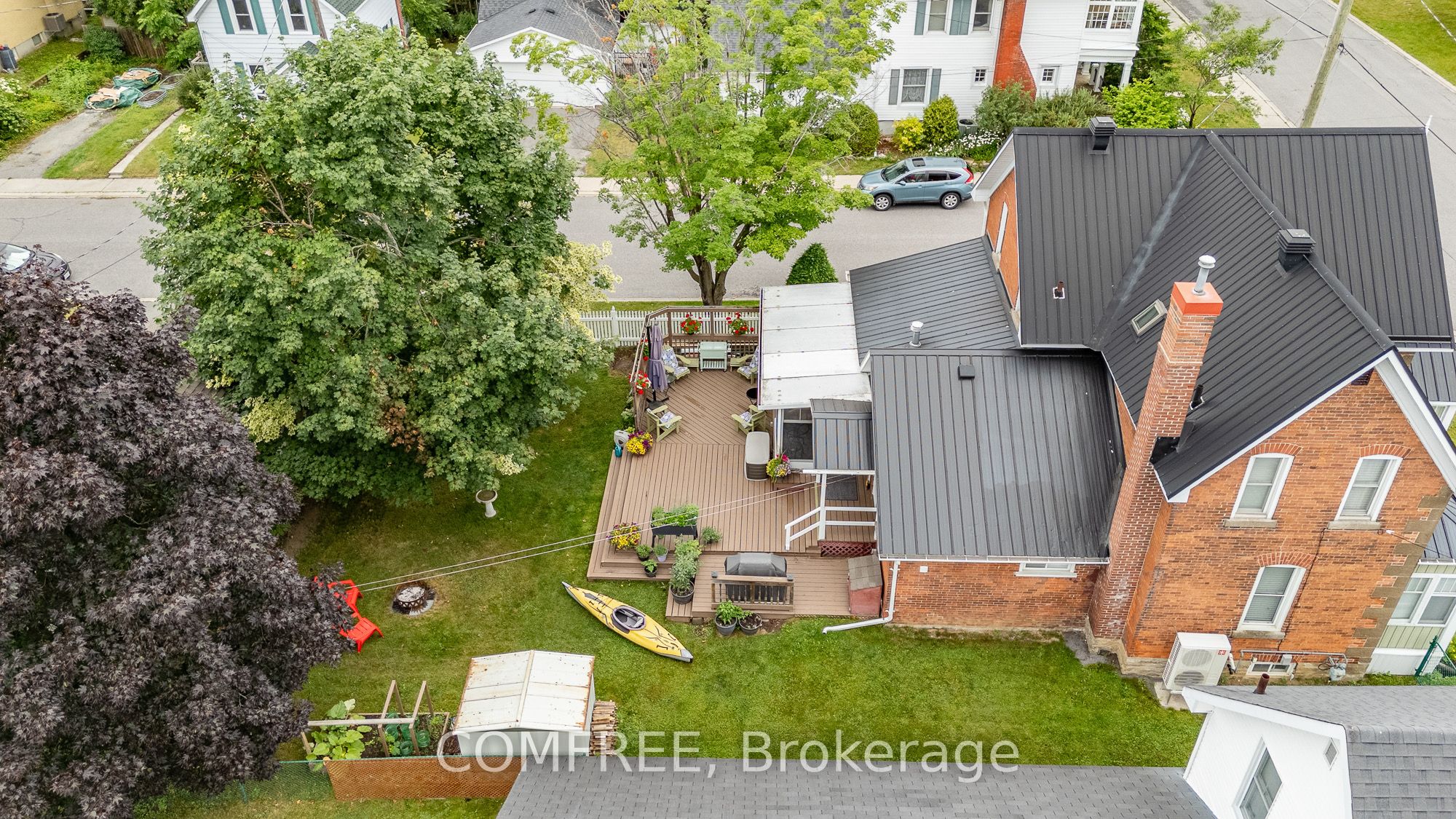 256a And 256b Flora Street Property Photo 31