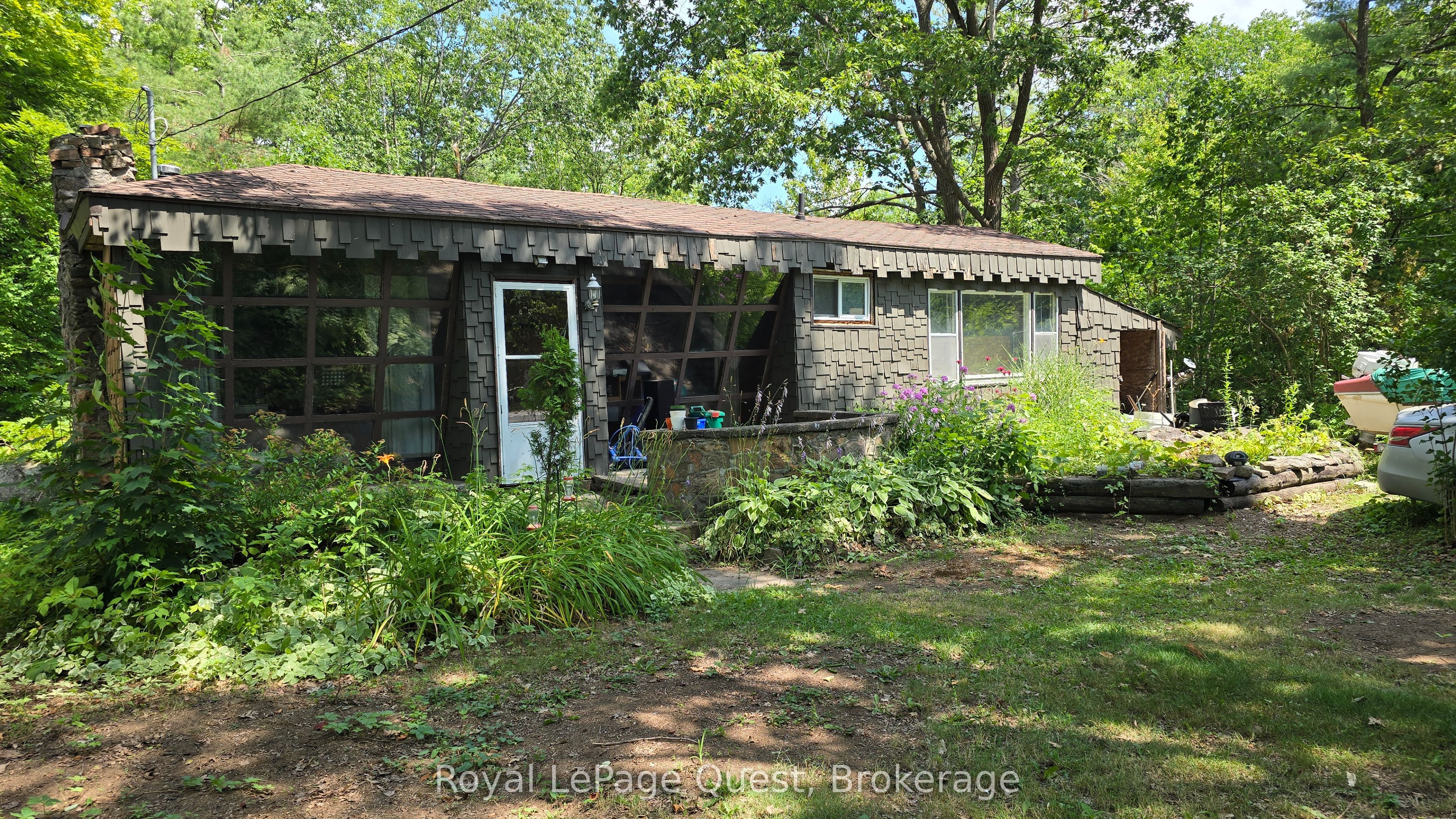 1025 North Kahshe Lake Road Property Photo 1