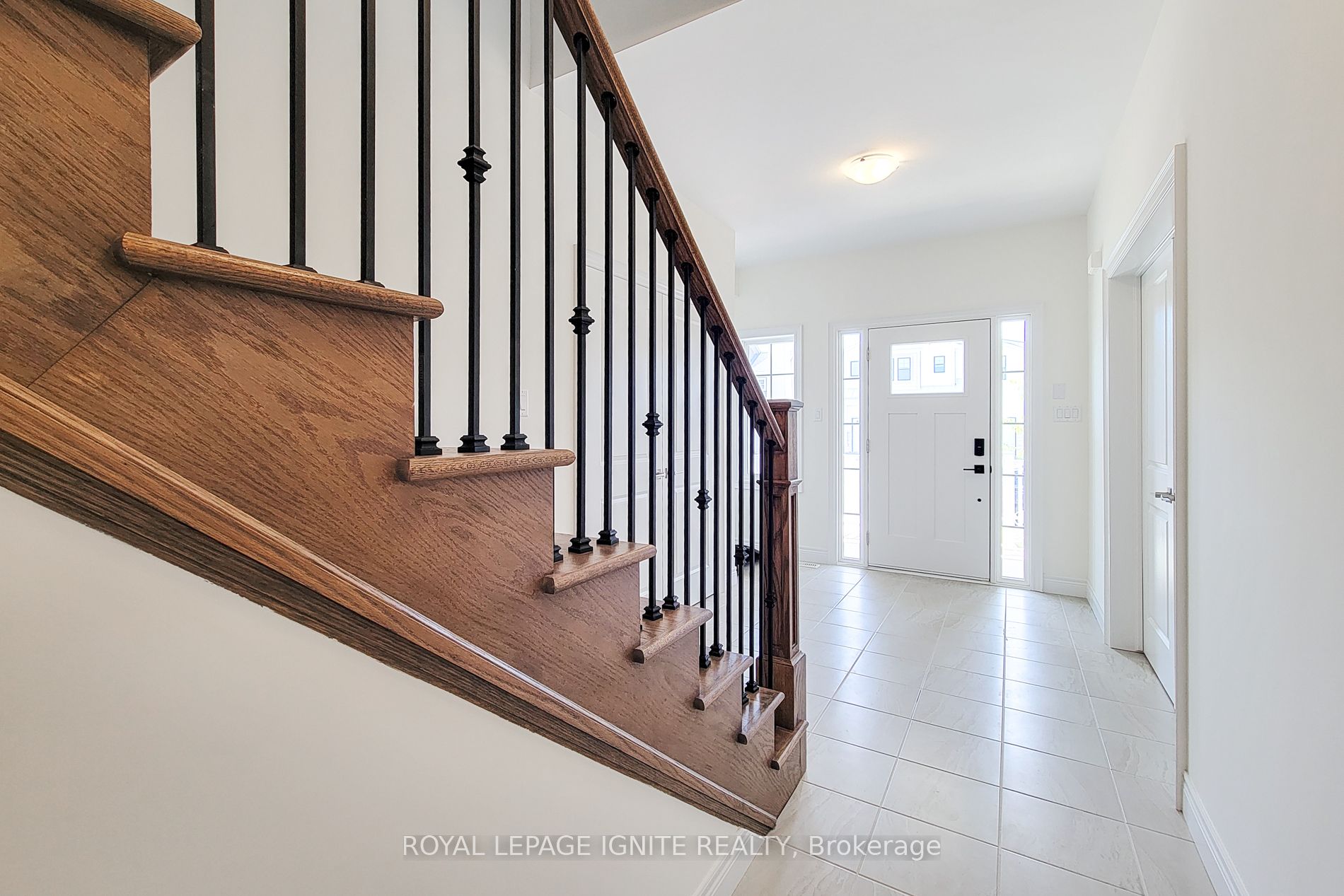 54 Beach Walk Crescent Property Photo 11