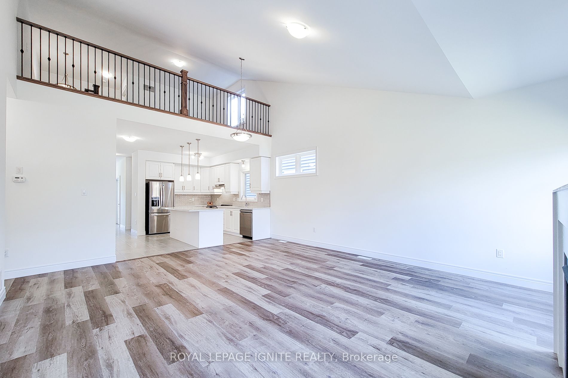 54 Beach Walk Crescent Property Photo 18