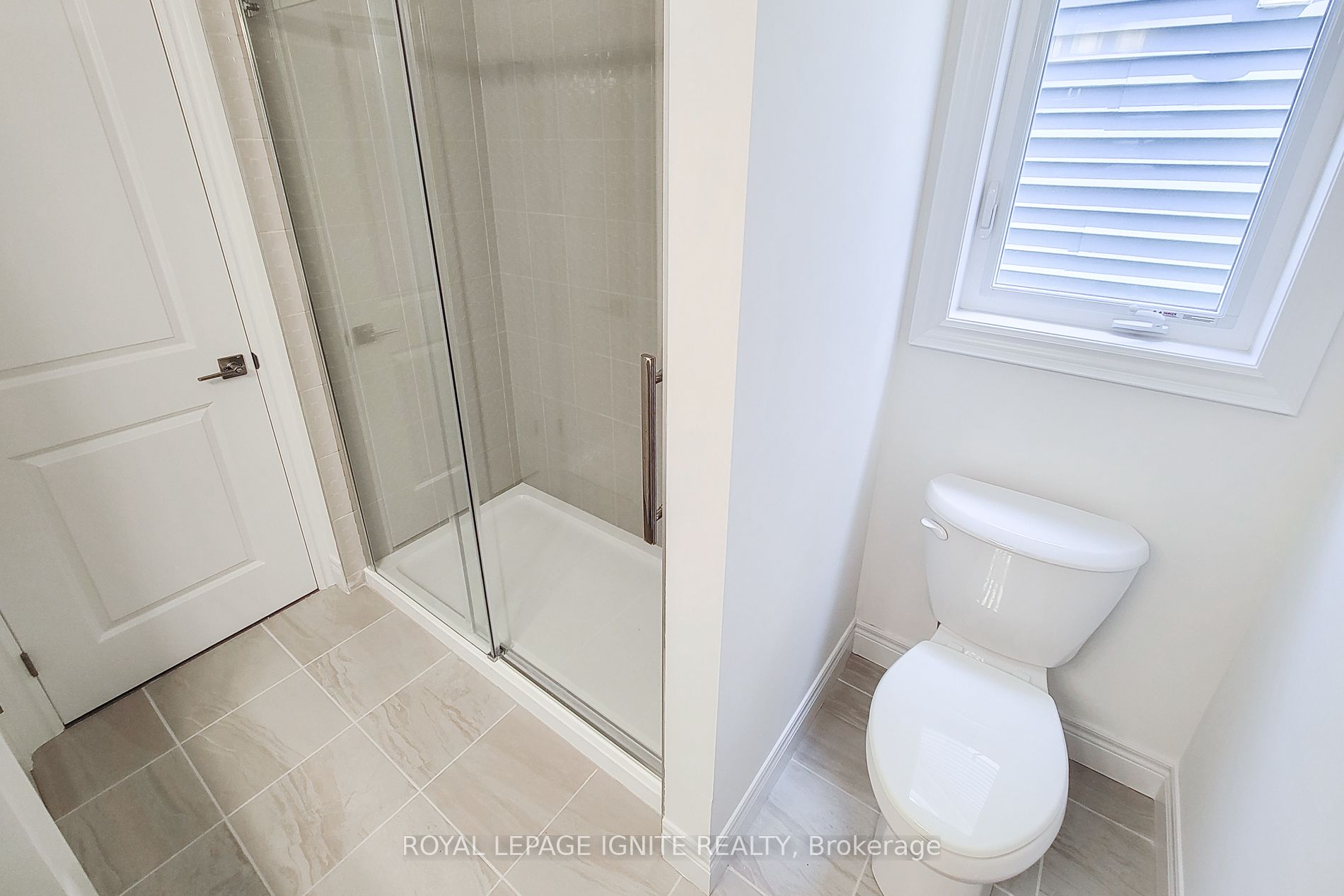54 Beach Walk Crescent Property Photo 31